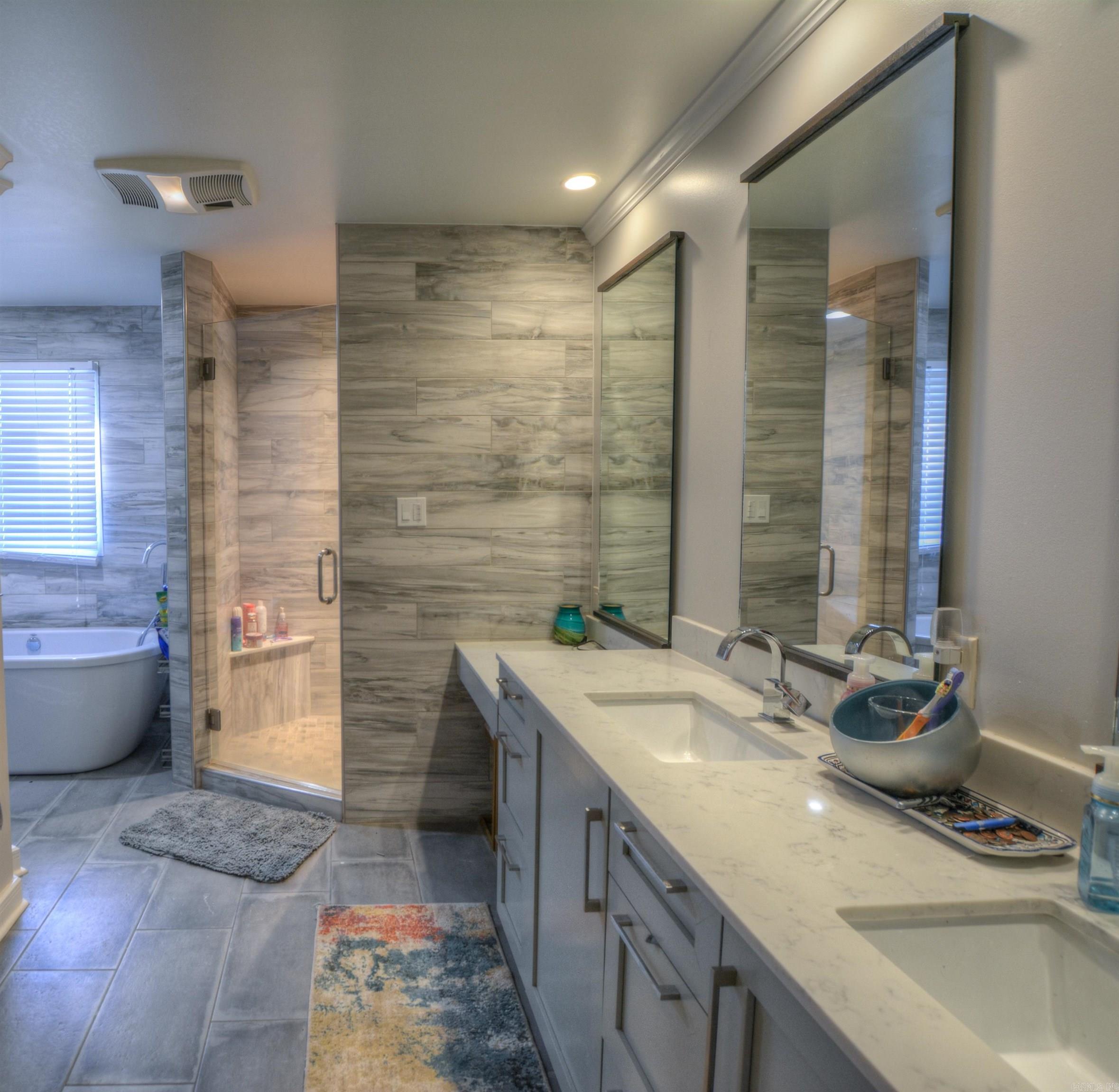 TANGLEWOOD - Residential