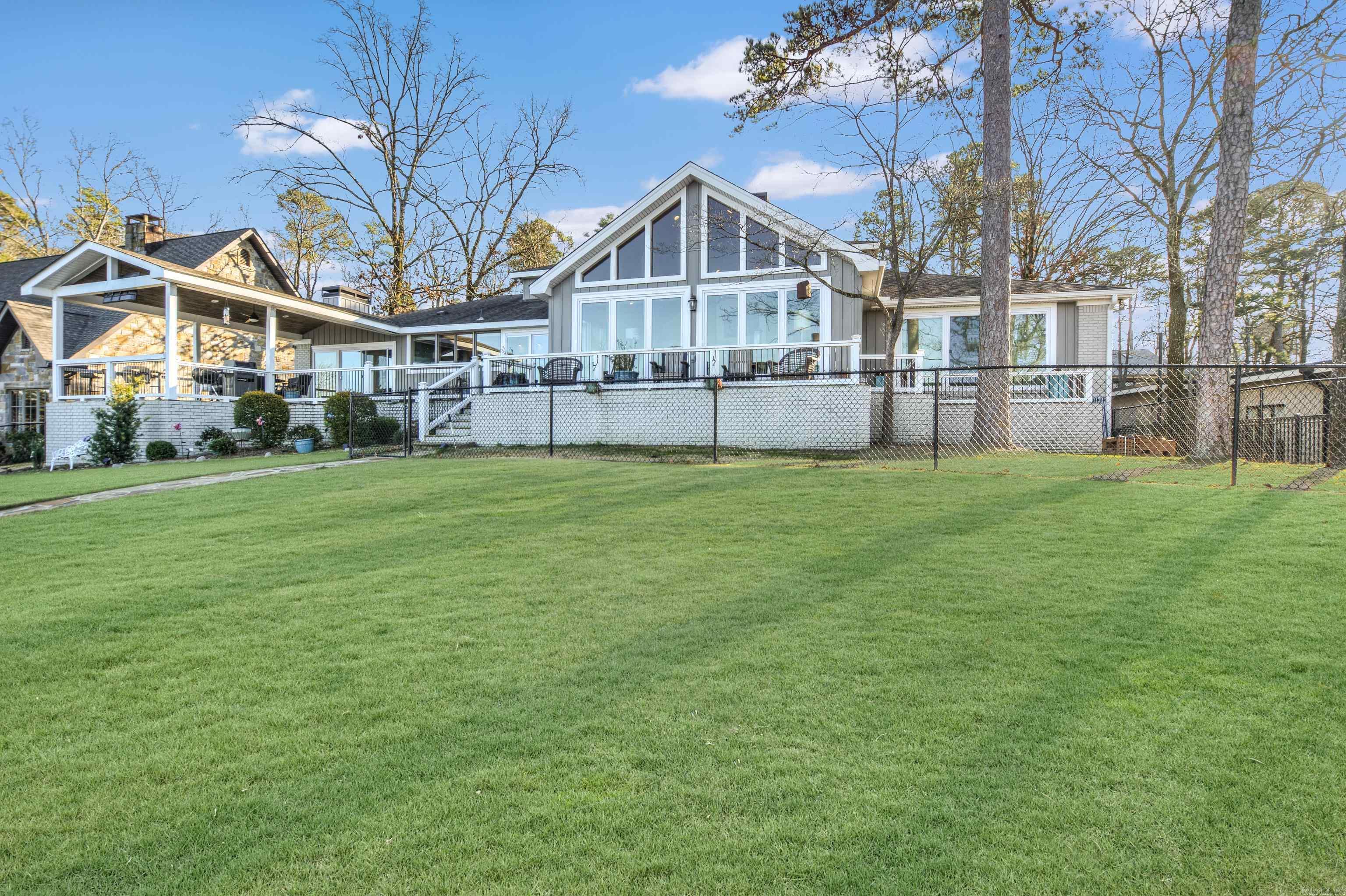 TANGLEWOOD - Residential