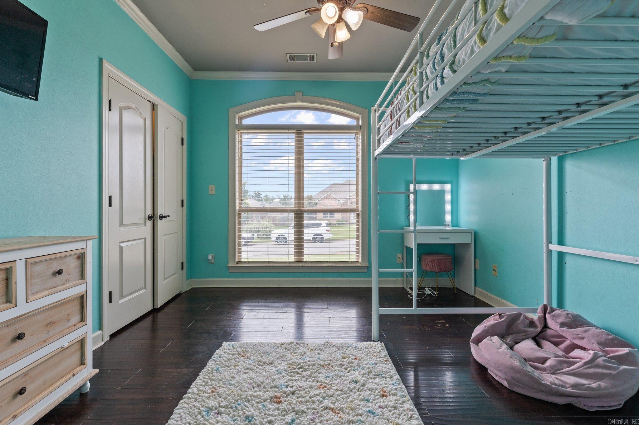 HURRICANE MEADOWS - Residential