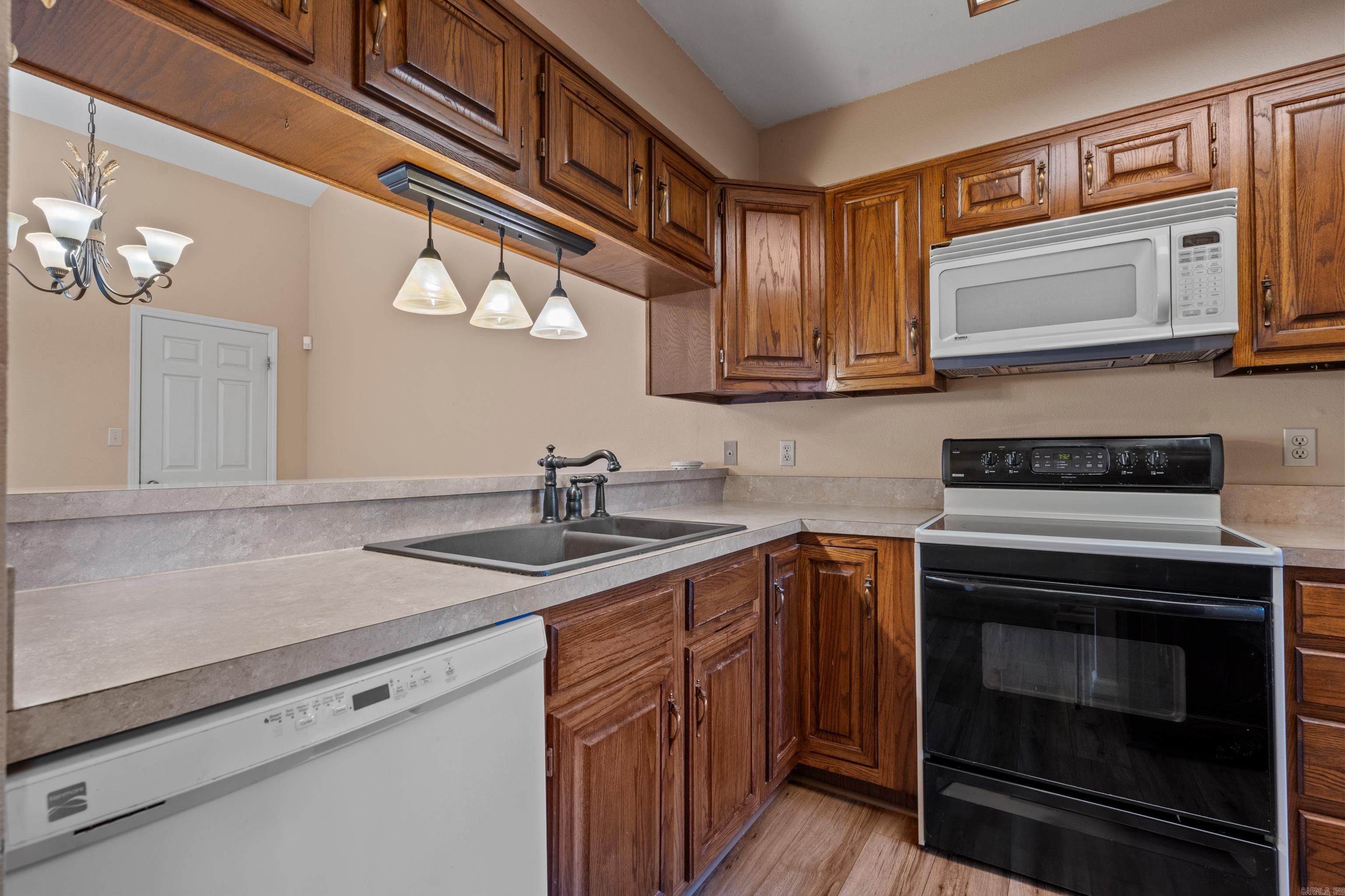 HUNTLEIGH WOODS HPR - Residential