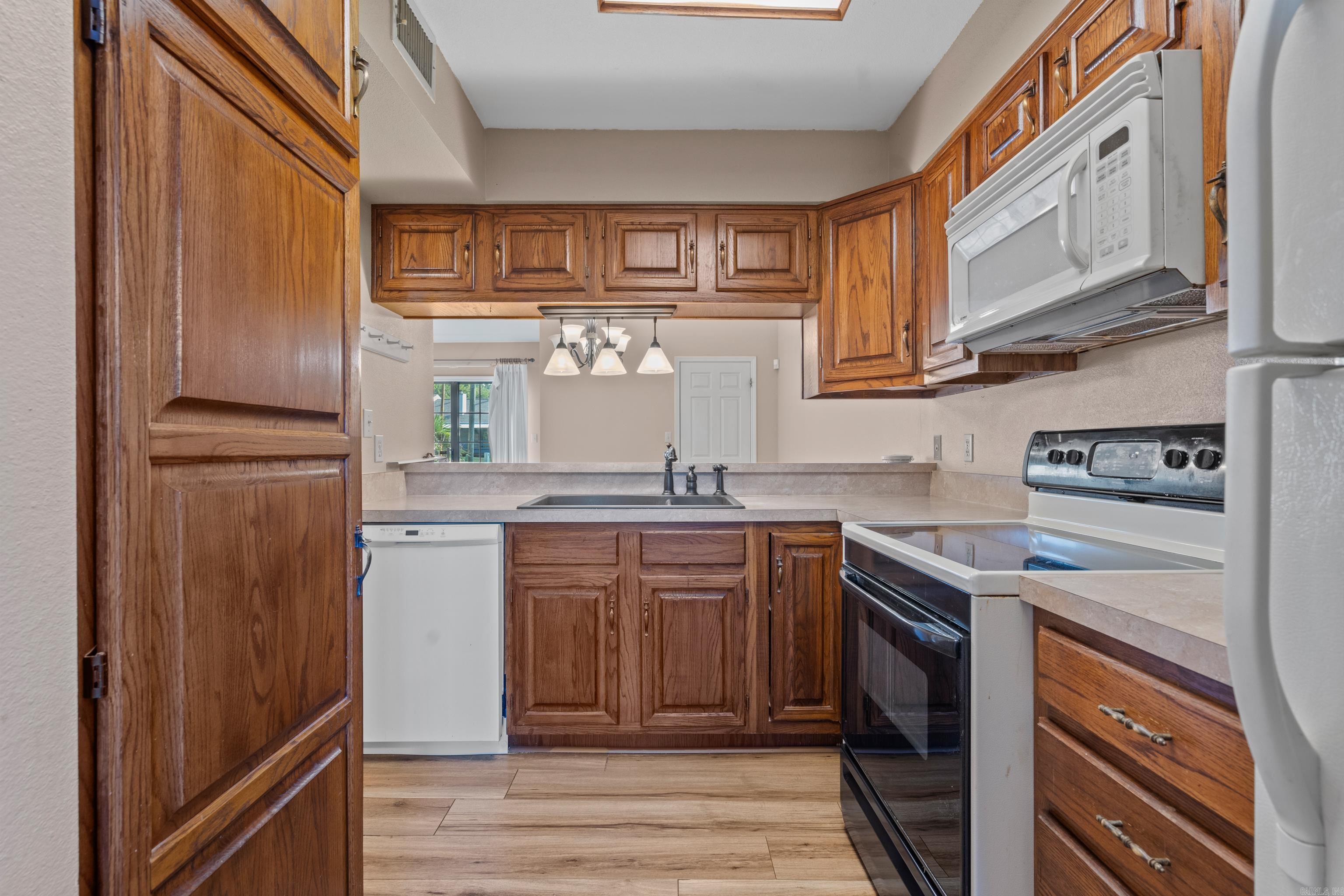 HUNTLEIGH WOODS HPR - Residential