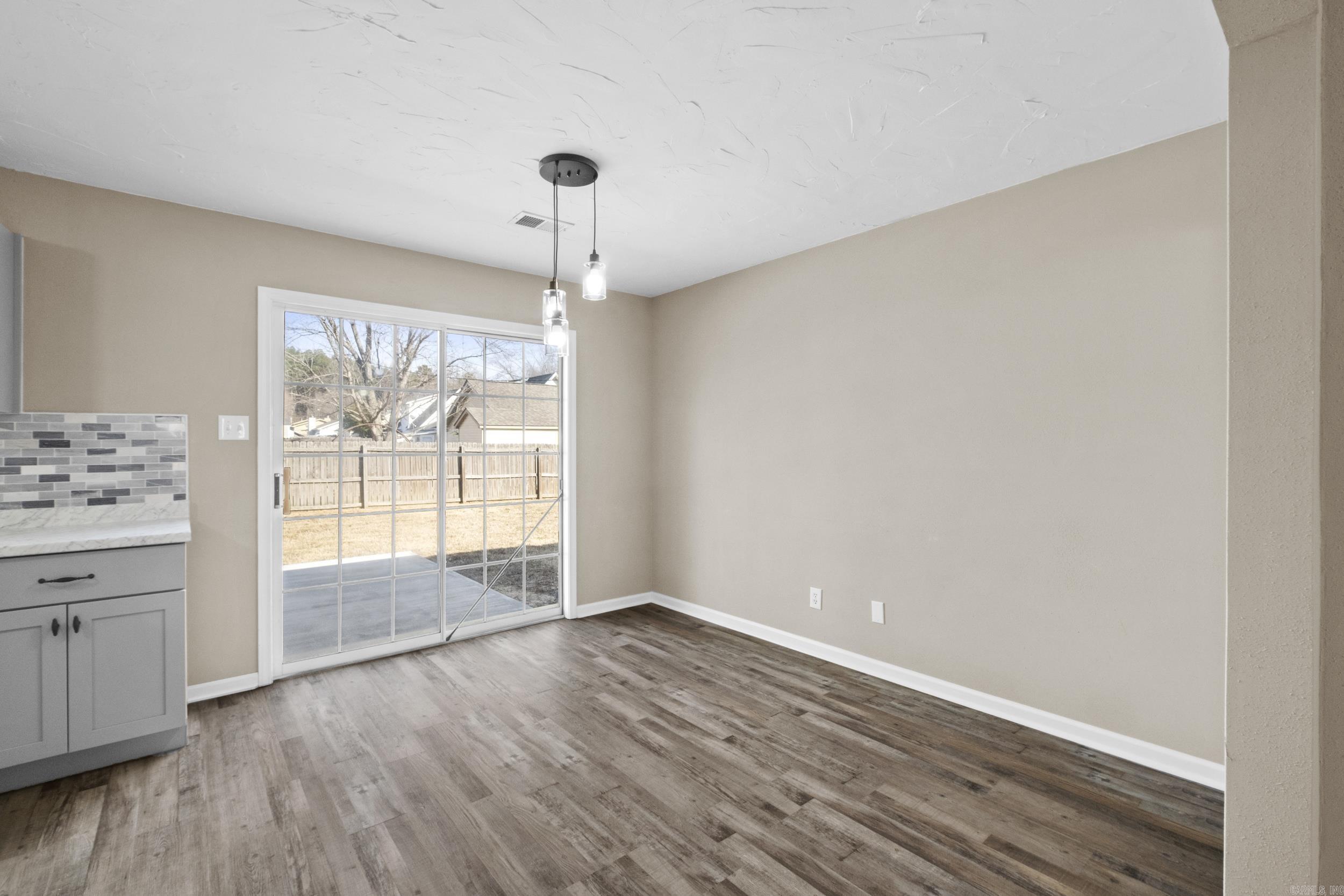 PEACOCK - Residential