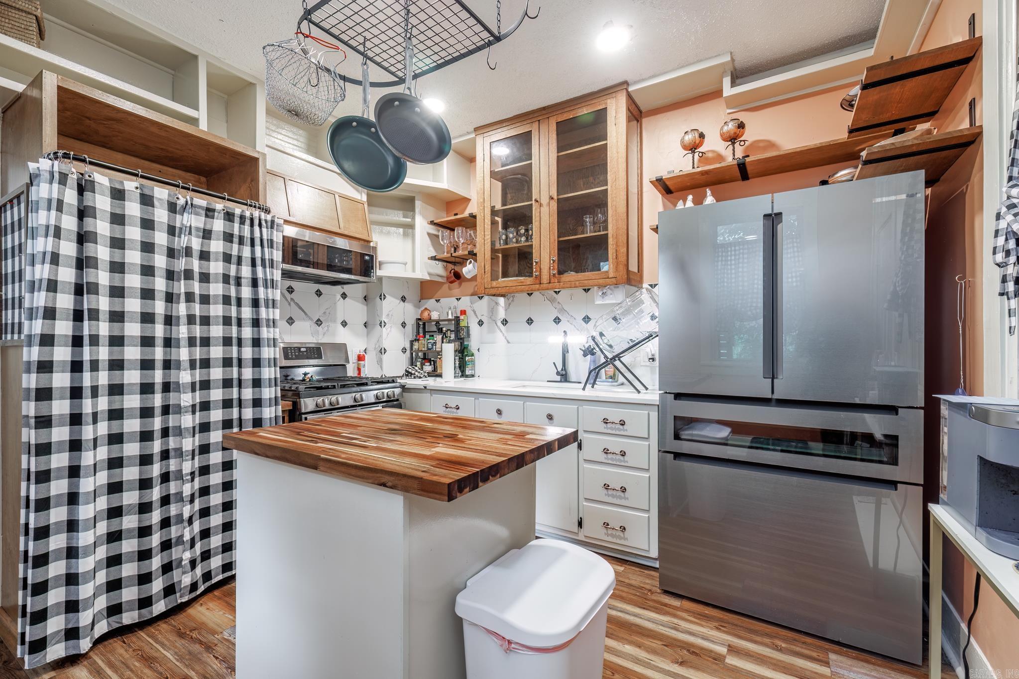 HSR BLK - Residential