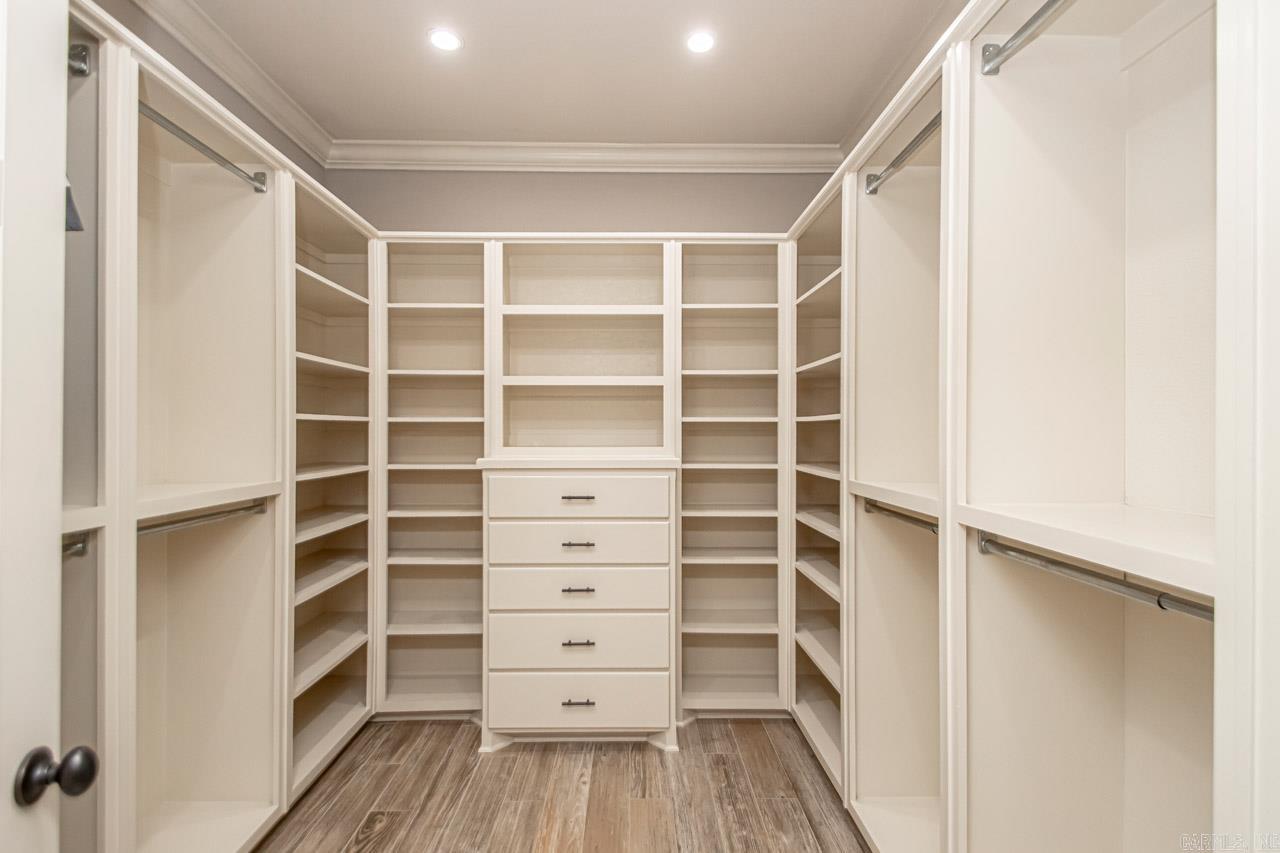 Seven Point Lake - Residential