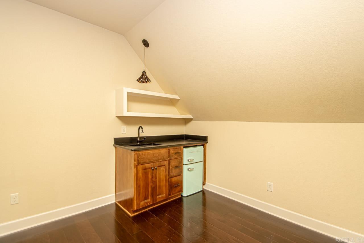 Seven Point Lake - Residential