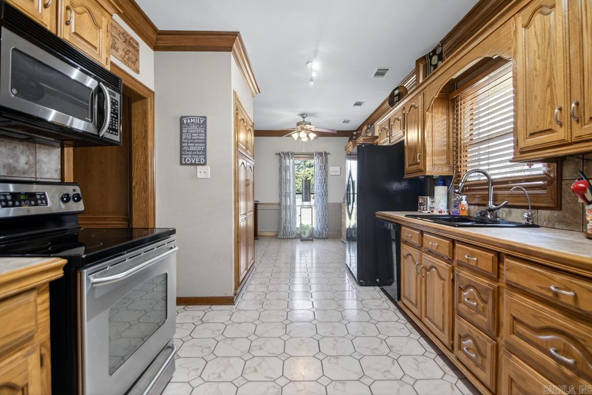 Maple Creek Orchard Lake - Residential