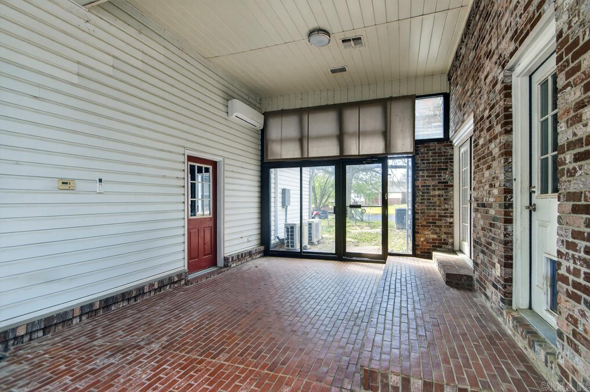 Maple Creek Orchard Lake - Residential