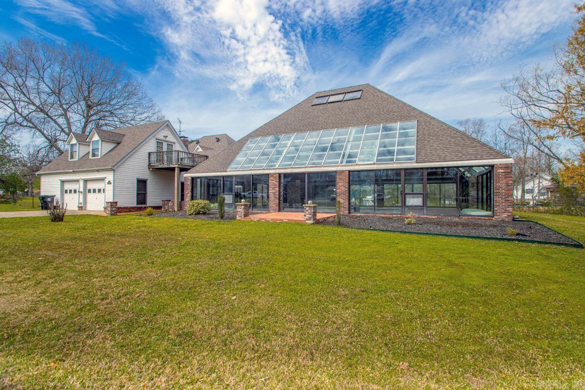 Maple Creek Orchard Lake - Residential