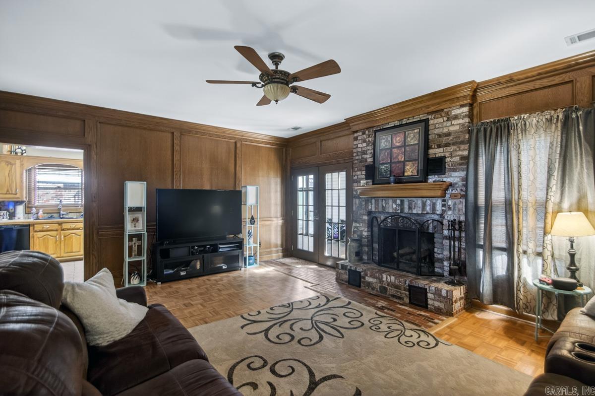 Maple Creek Orchard Lake - Residential