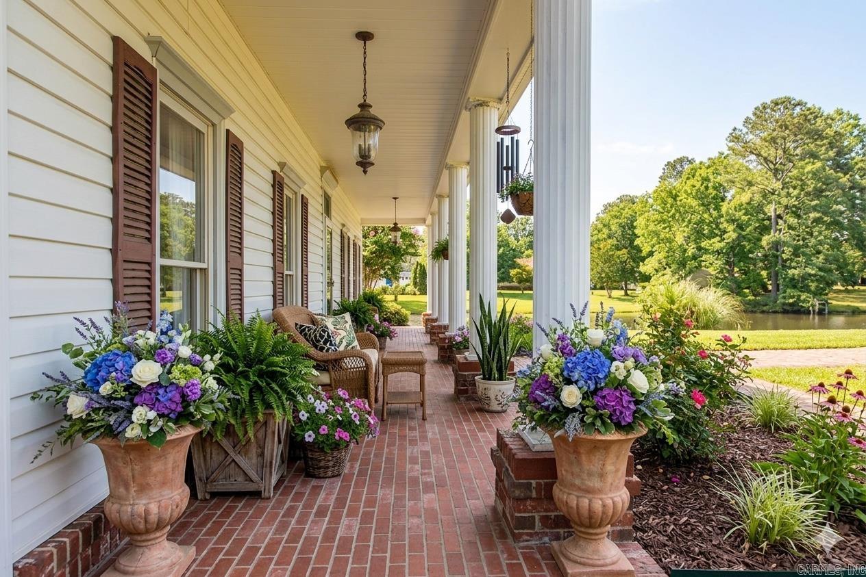 Maple Creek Orchard Lake - Residential