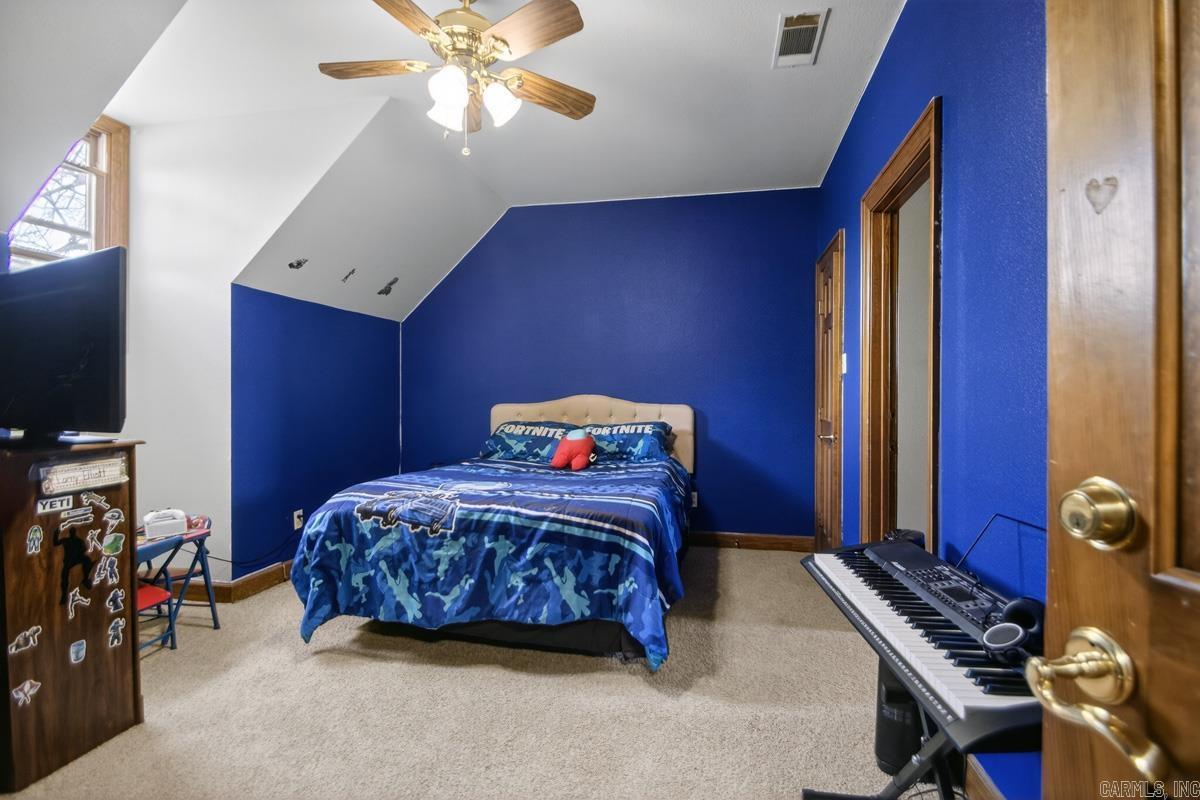 Maple Creek Orchard Lake - Residential