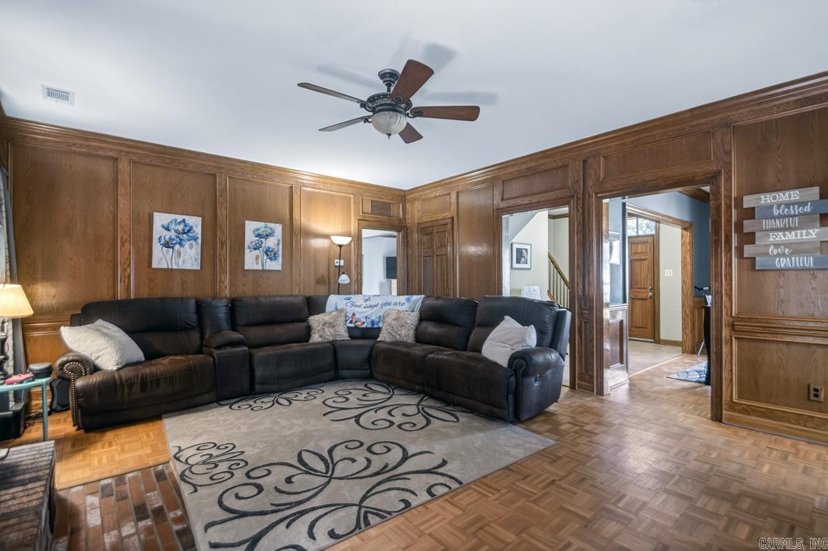 Maple Creek Orchard Lake - Residential