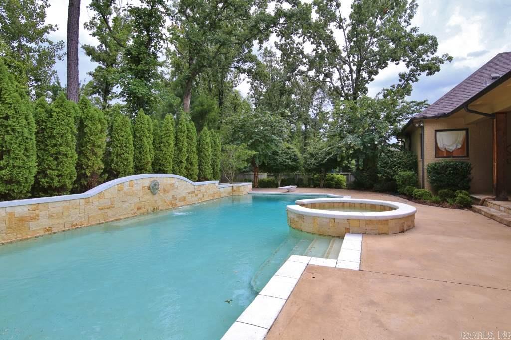 CHENAL VALLEY DEAUVILLE PLACE - Residential