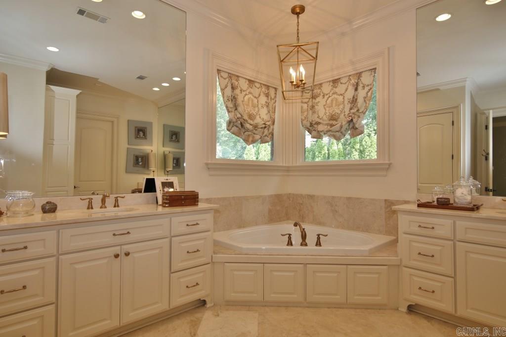 CHENAL VALLEY DEAUVILLE PLACE - Residential