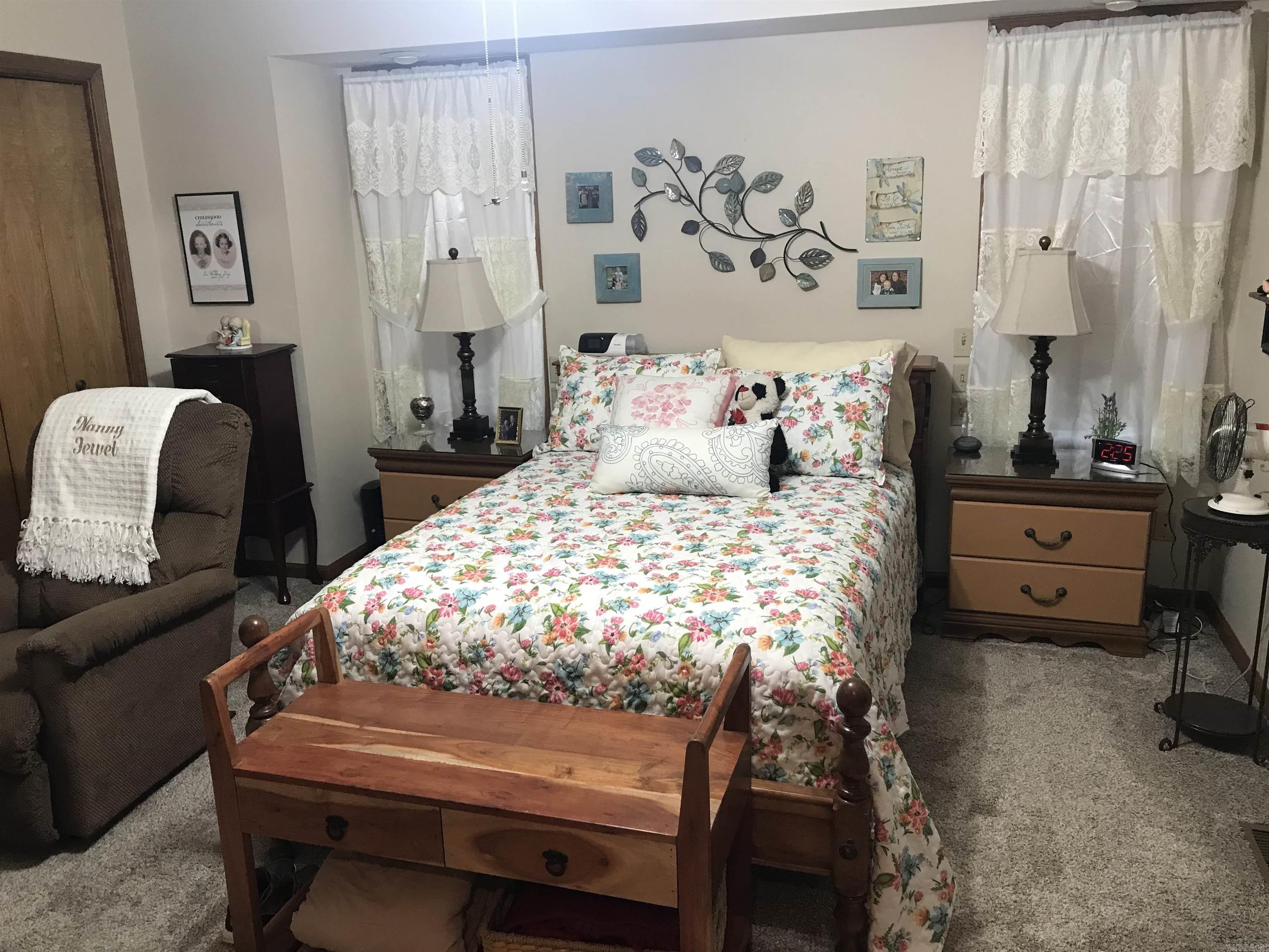 INDIAN HILLS - Residential