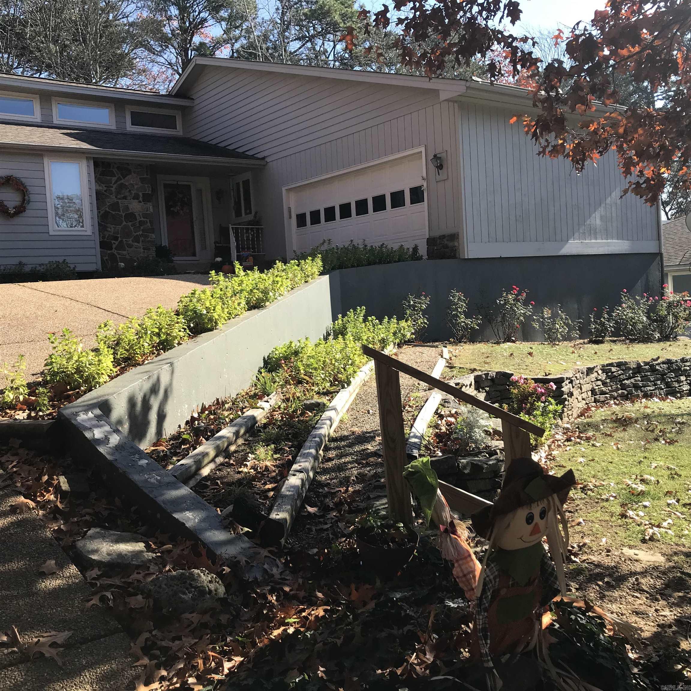 INDIAN HILLS - Residential