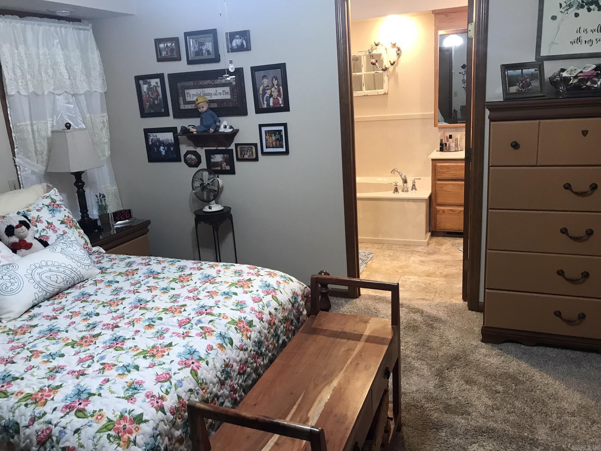 INDIAN HILLS - Residential