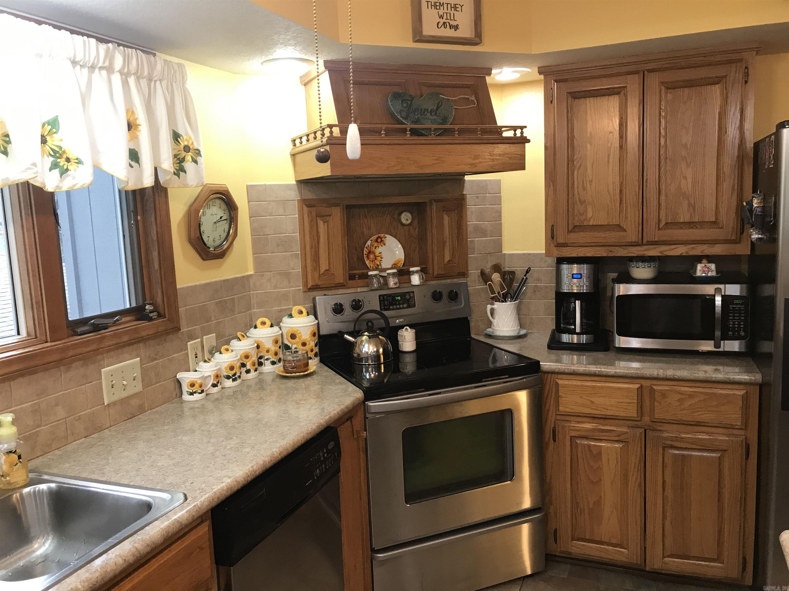 INDIAN HILLS - Residential