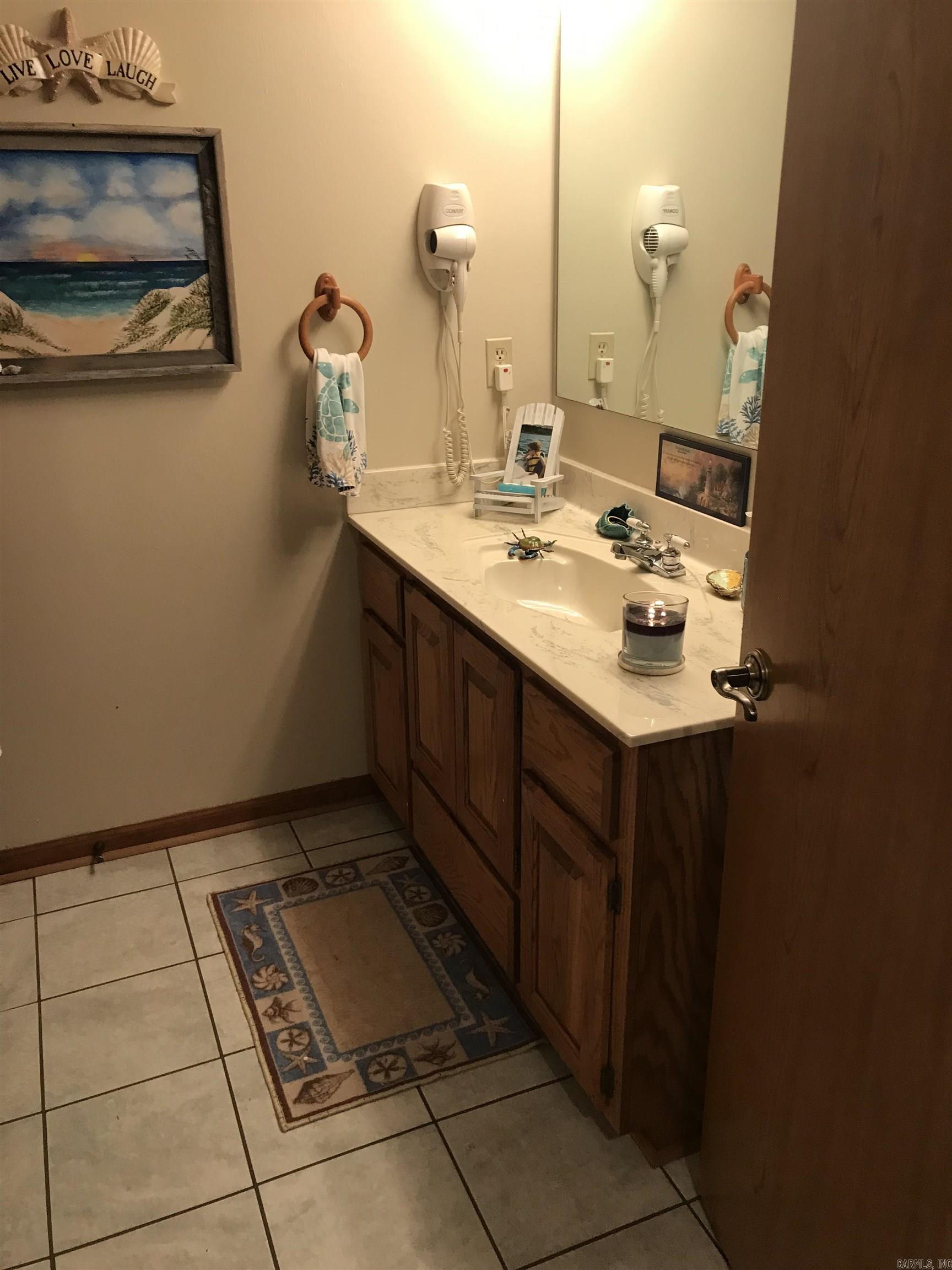 INDIAN HILLS - Residential