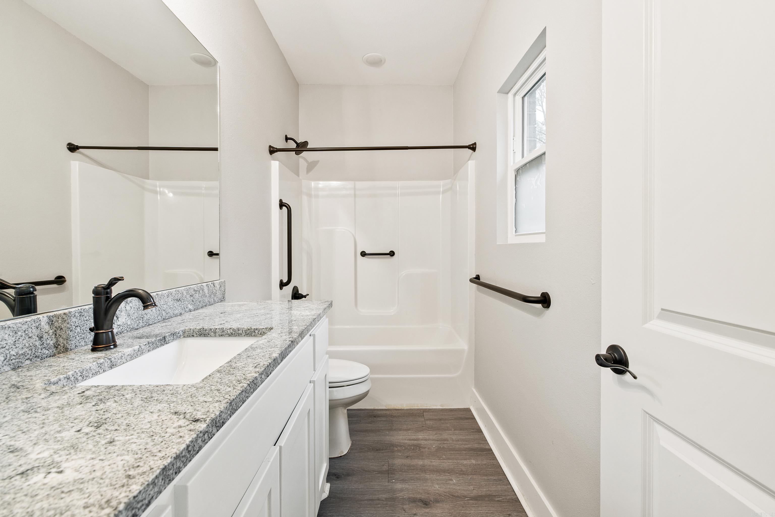 MACK THOMAS - Residential