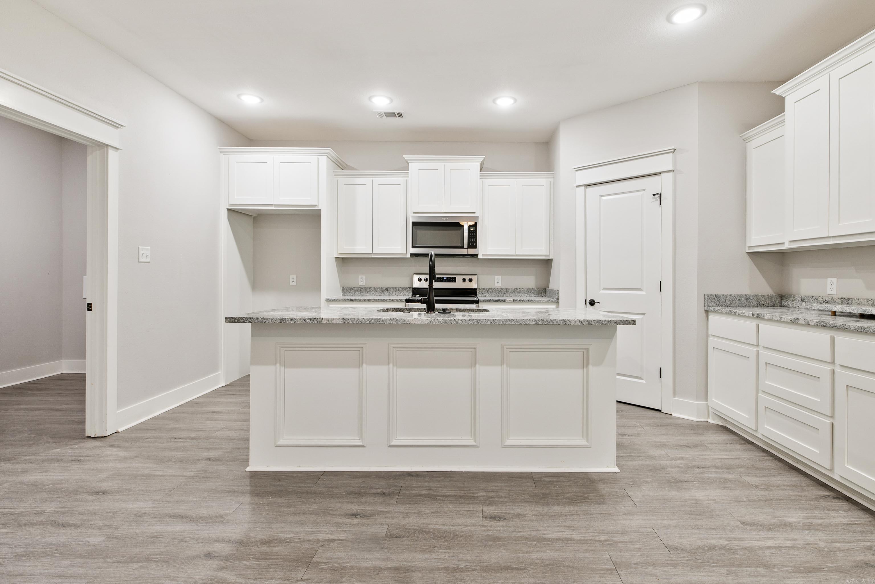 MACK THOMAS - Residential