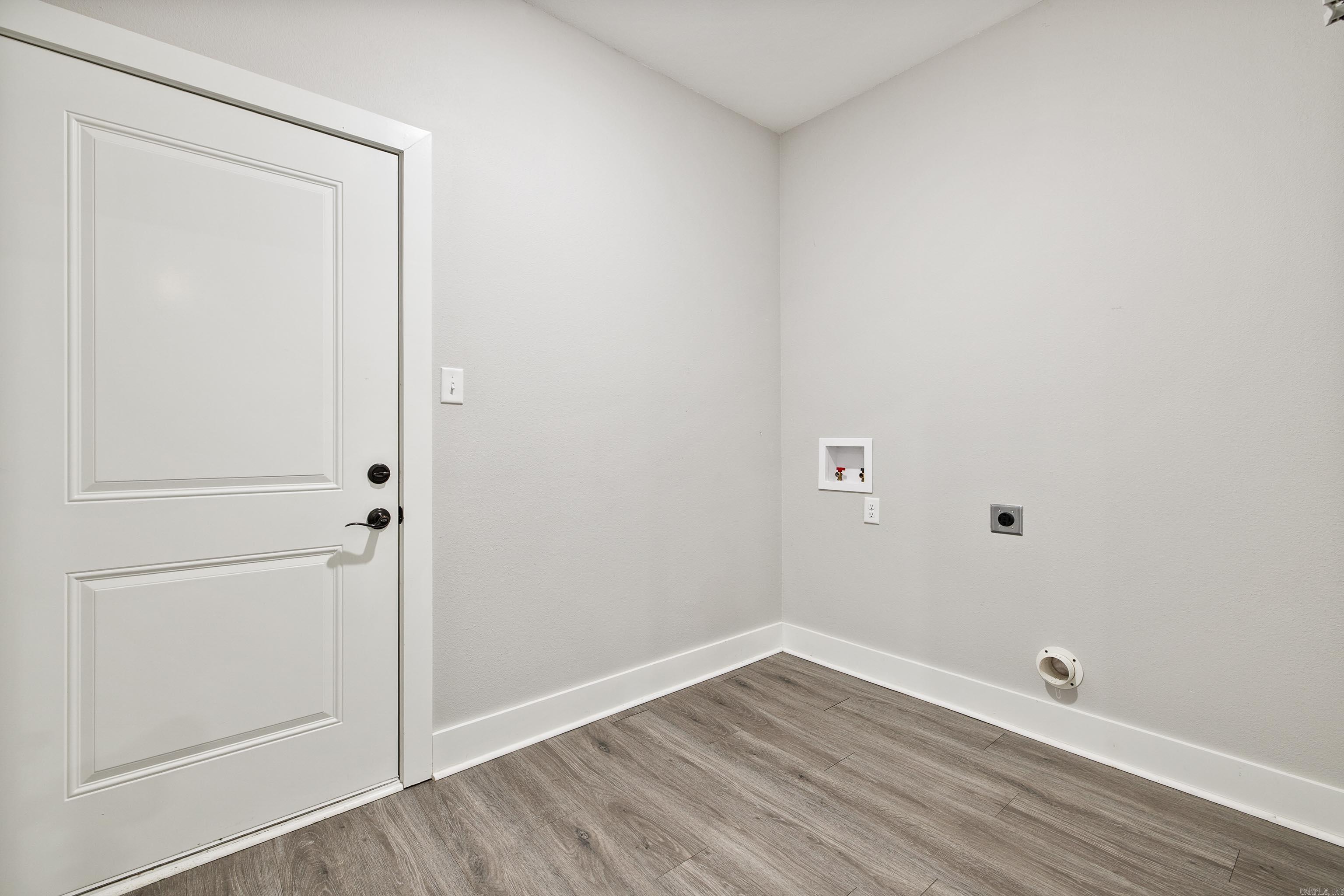 MACK THOMAS - Residential