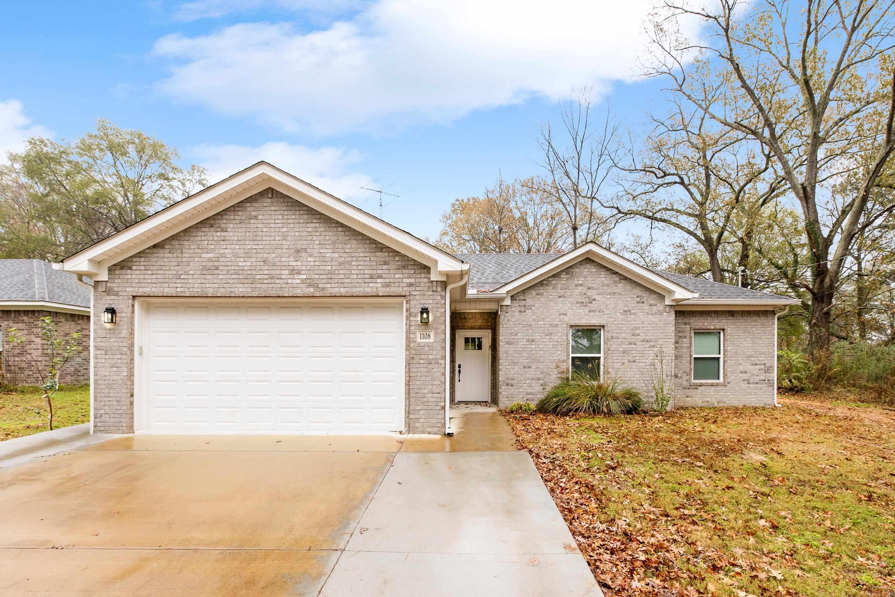 MACK THOMAS - Residential