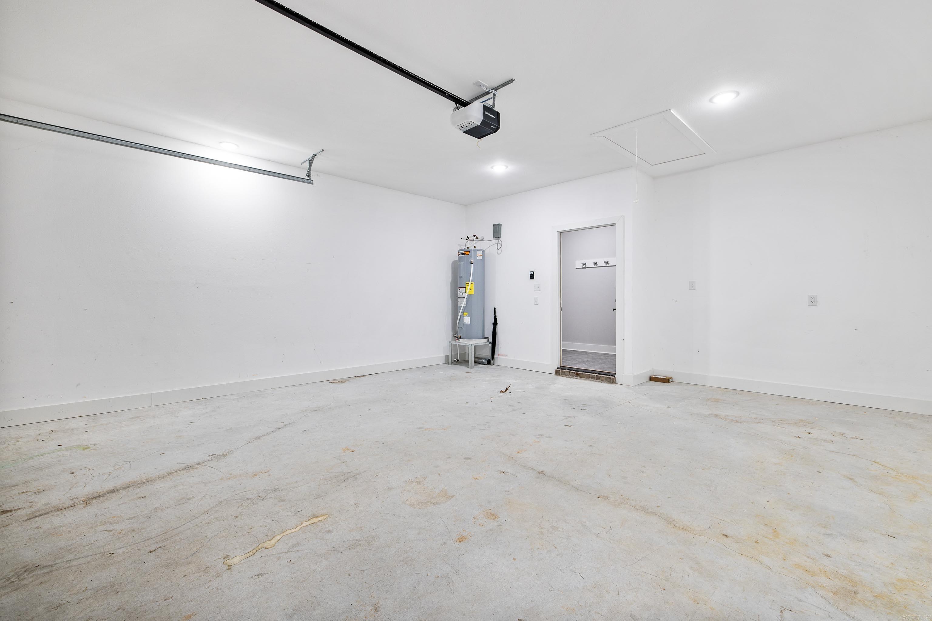 MACK THOMAS - Residential