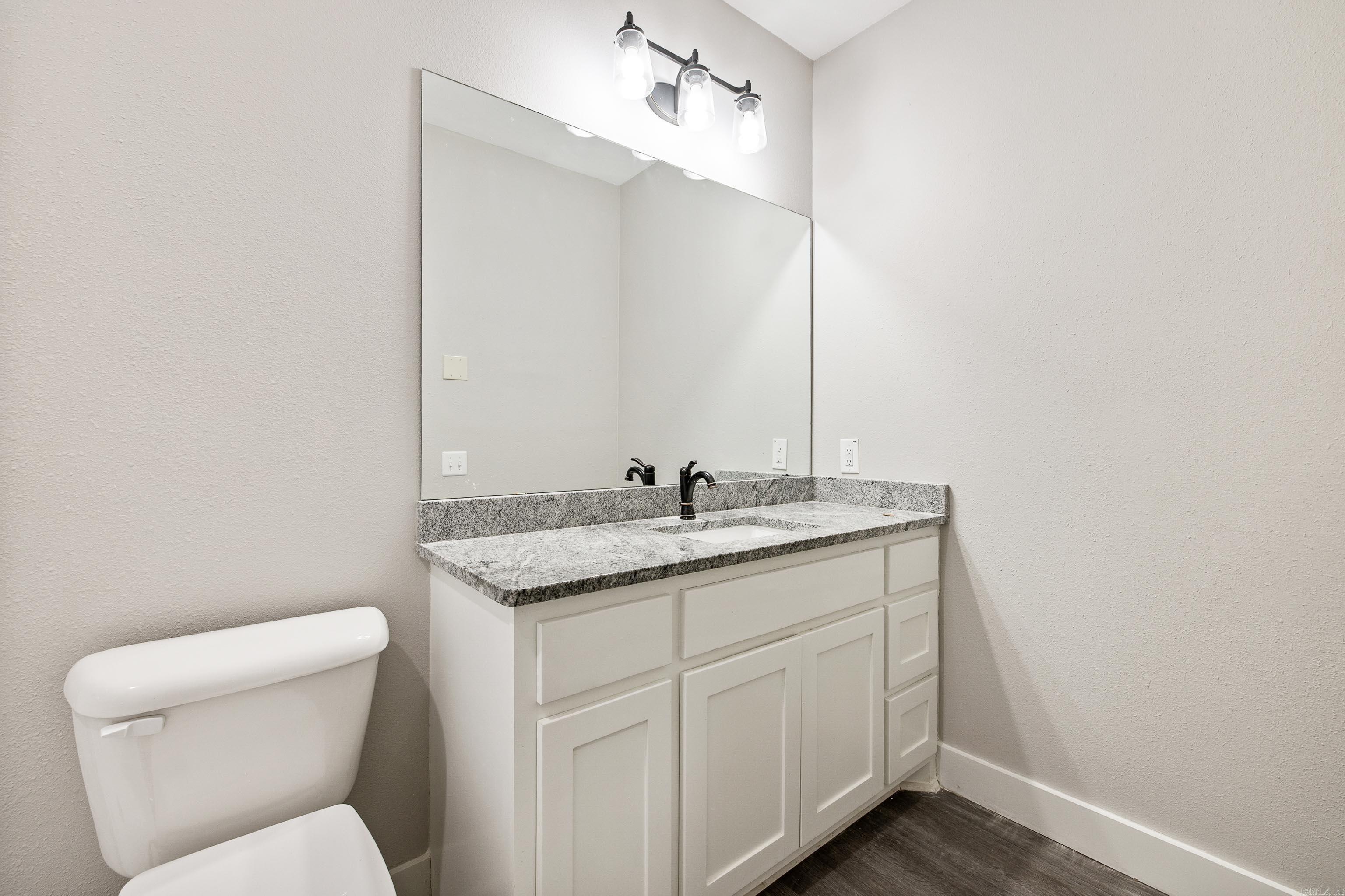 MACK THOMAS - Residential