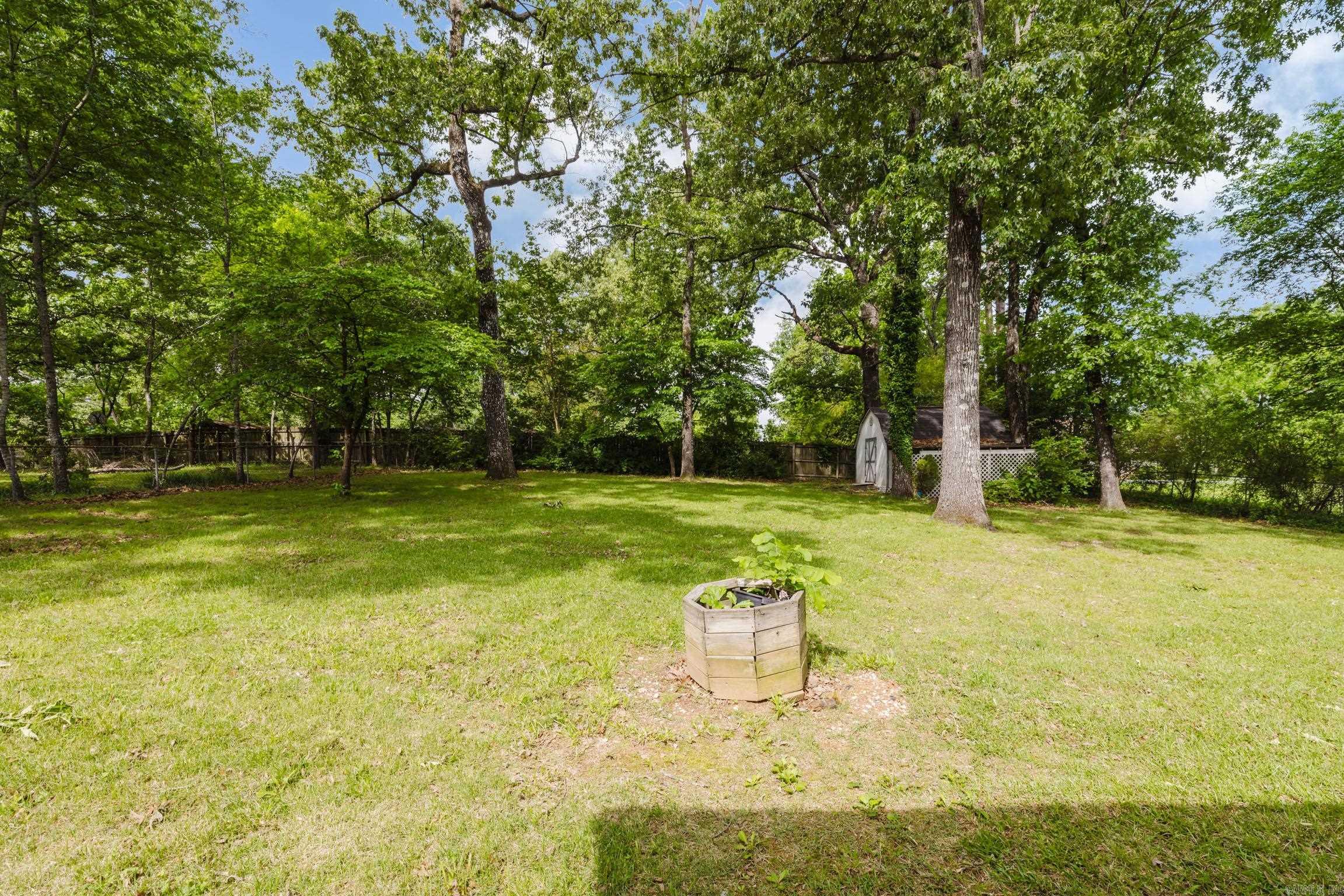 SALEM OAKS - Residential