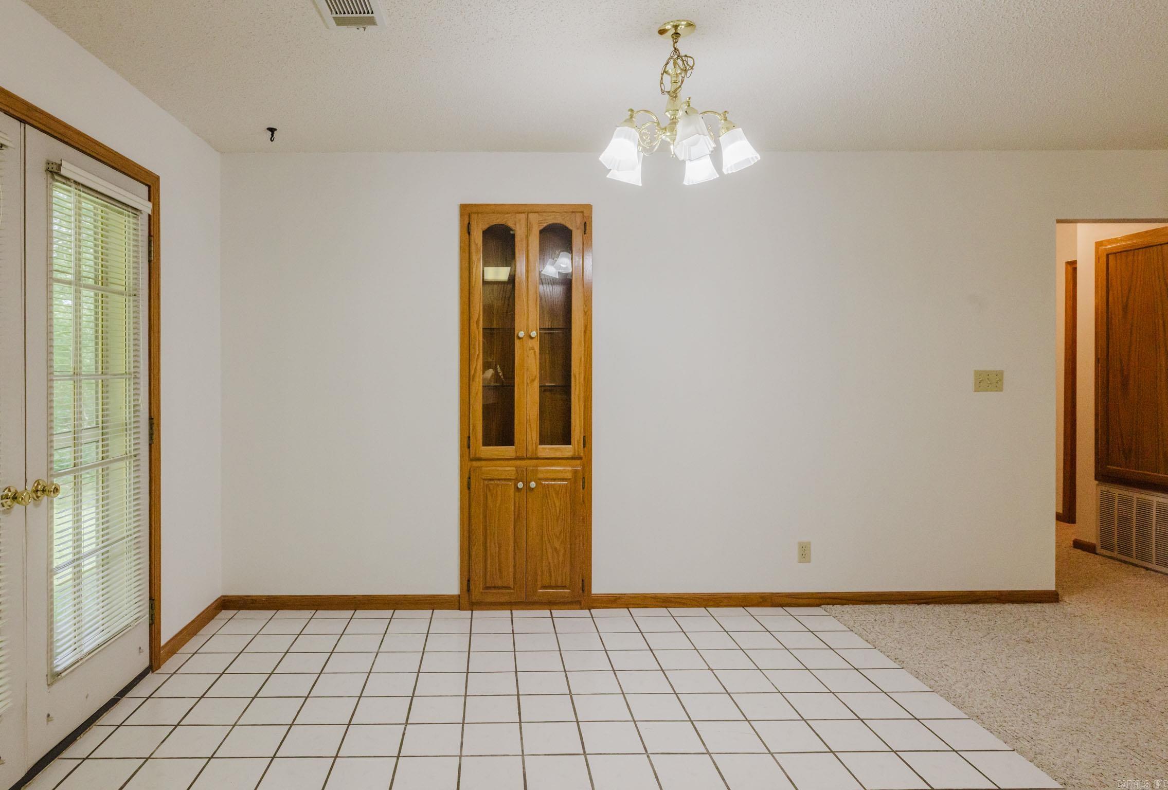 SALEM OAKS - Residential