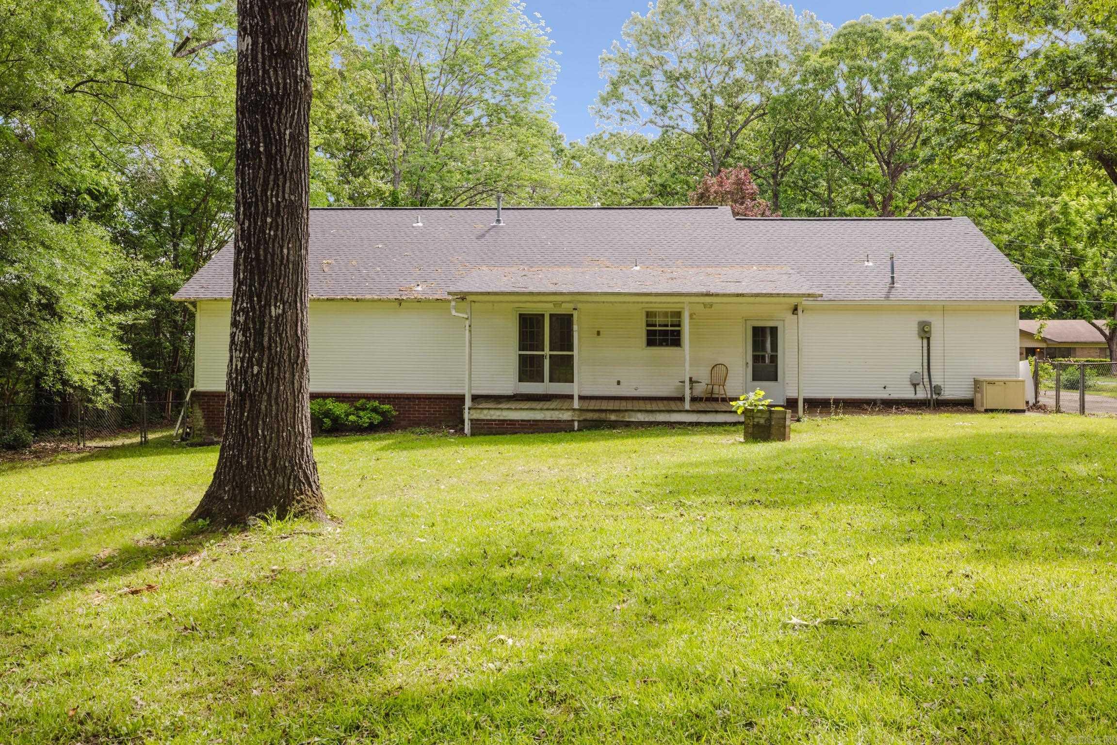 SALEM OAKS - Residential