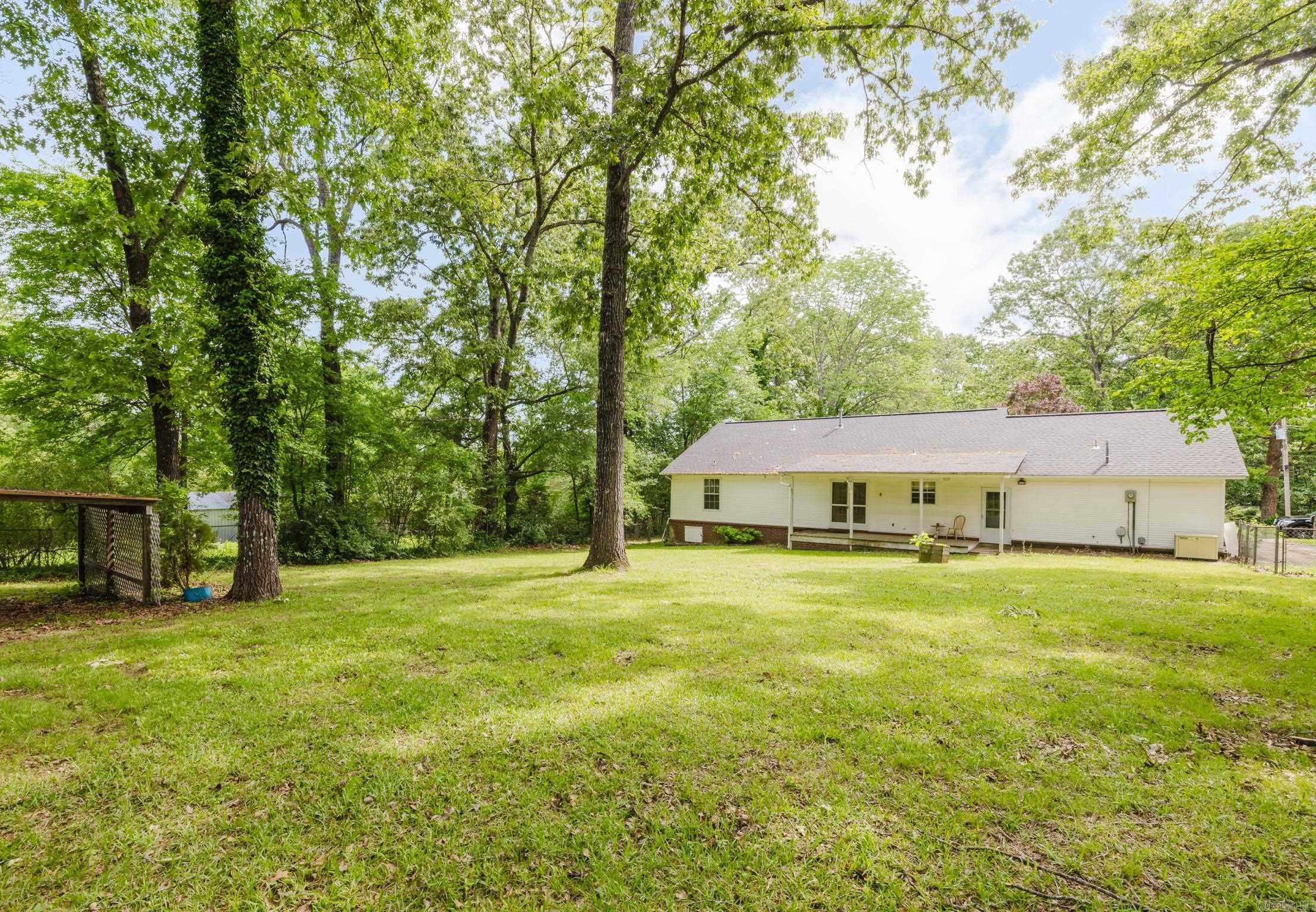 SALEM OAKS - Residential
