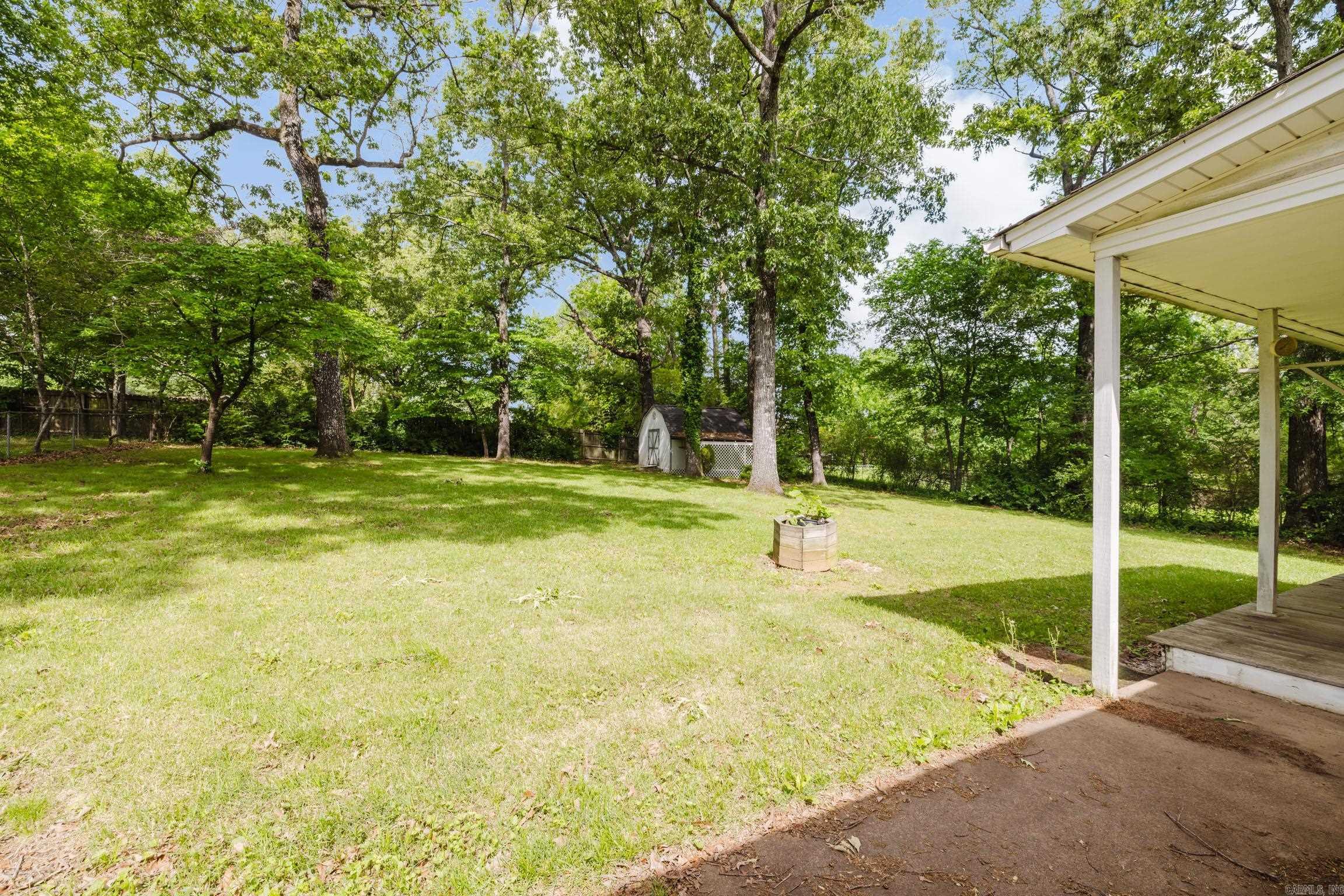 SALEM OAKS - Residential