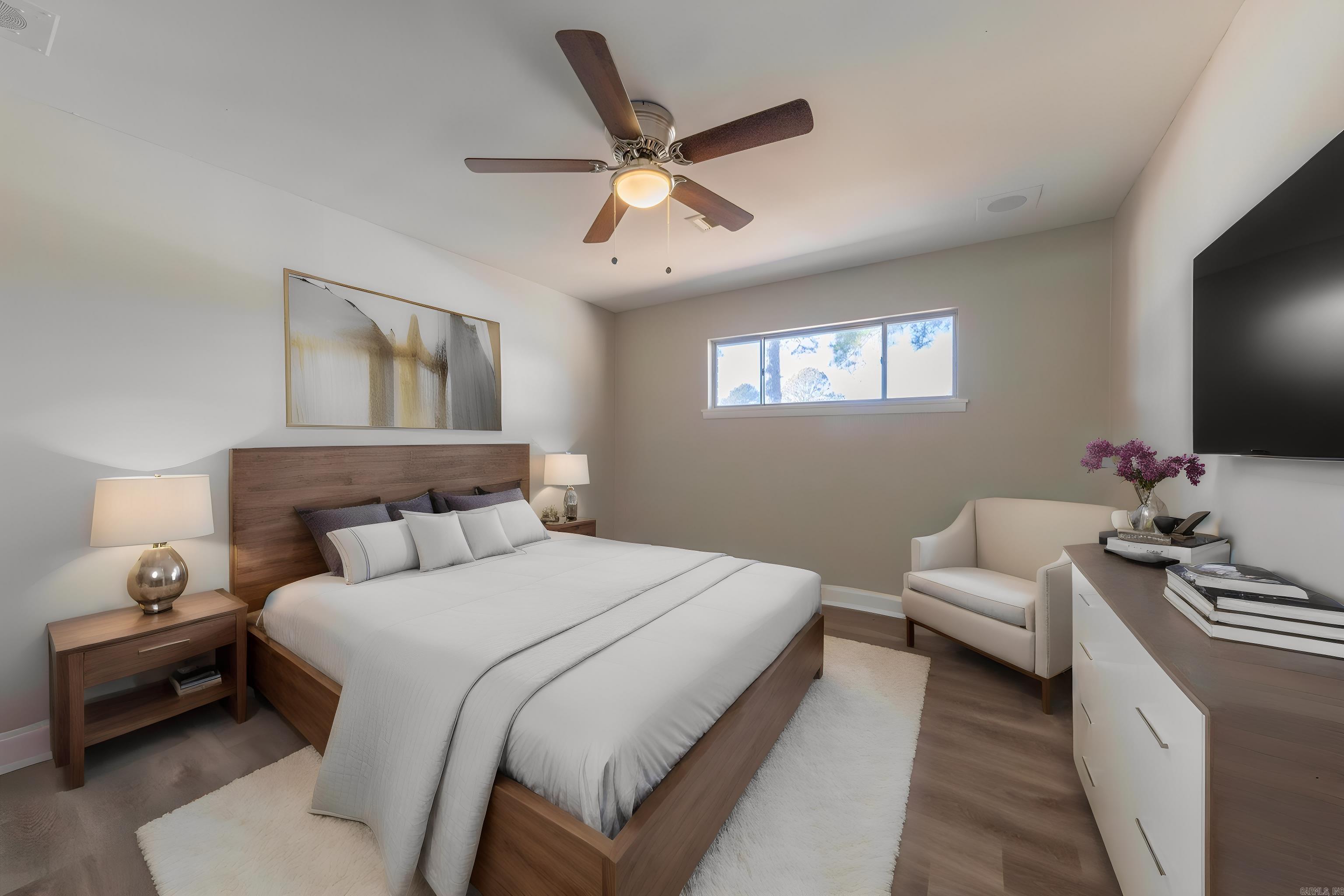 BEAUTIFUL LAKEVIEW - Residential