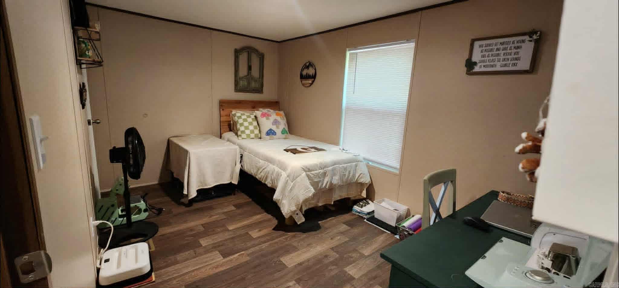OAK MEADOWS ACRES - Residential