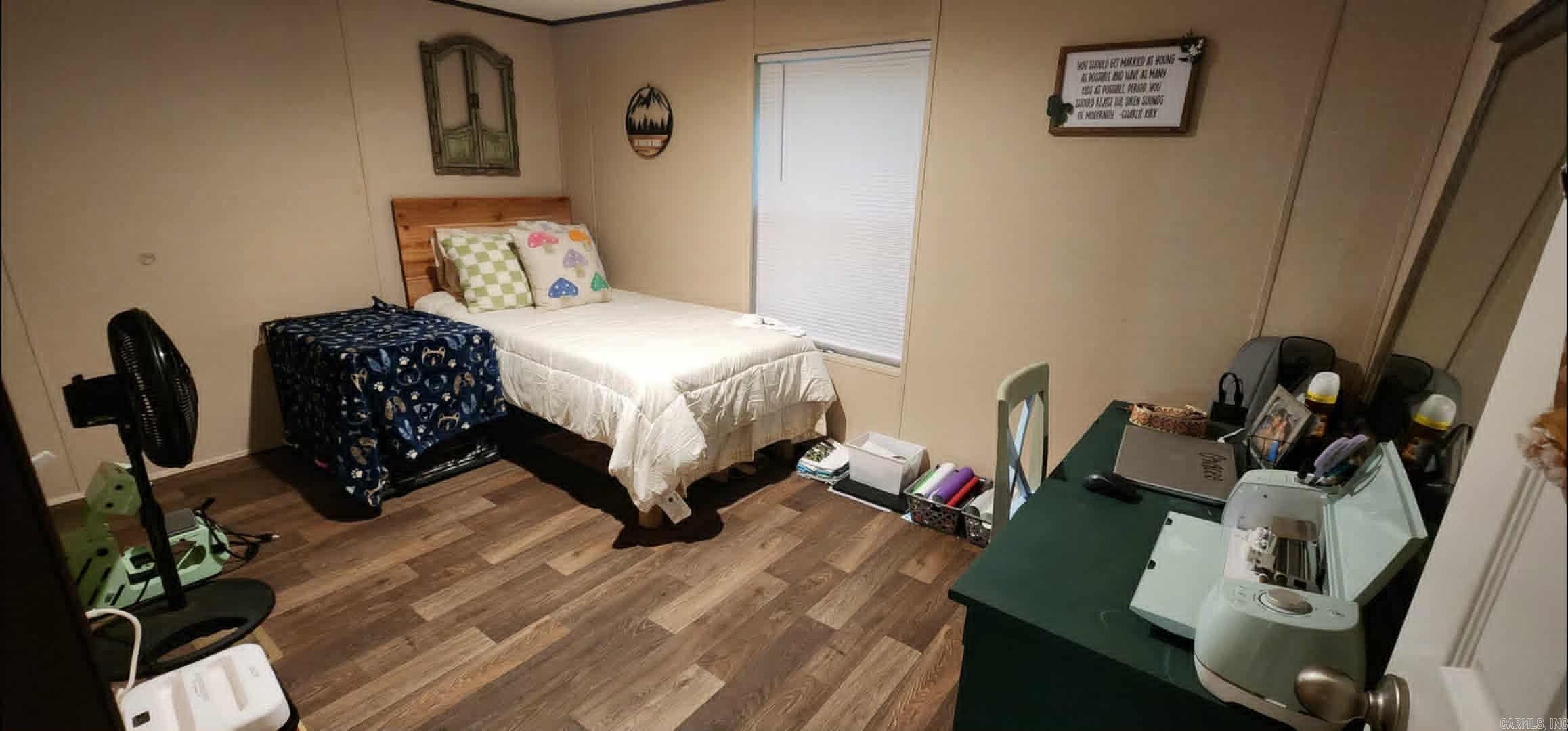 OAK MEADOWS ACRES - Residential
