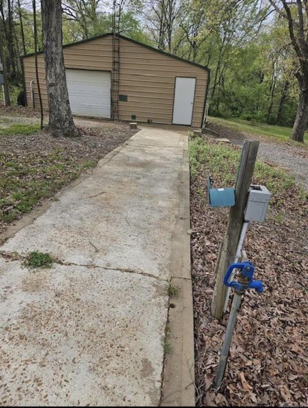 Metes & Bounds - Land