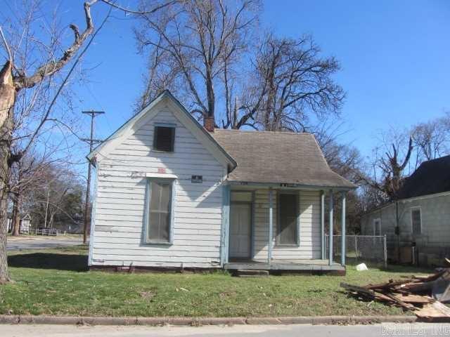 THIS LISTING IS FOR THE FOLLOWING SEVEN (7) RESIDENTIAL LOTS. * NOTE: 5 OF THE LOTS HAVE UNINHABITABLE STRUCTURES ON THEM. 1. 120 N Buckeye St NLR 72114* 2. 1411 Pine St NLR 72114 3. 2010 E 2nd St NLR 72114* 4. 2806 & 2812 Tatum St LR 72204* 5. 302 W Lee Ave. Sherwood 72120* 6.4217 Rogers St NLR 72117 7. 4732 Alpha St NLR 72117* See Showing and Agent Remarks. Lots will only be sold as a package and not individually.