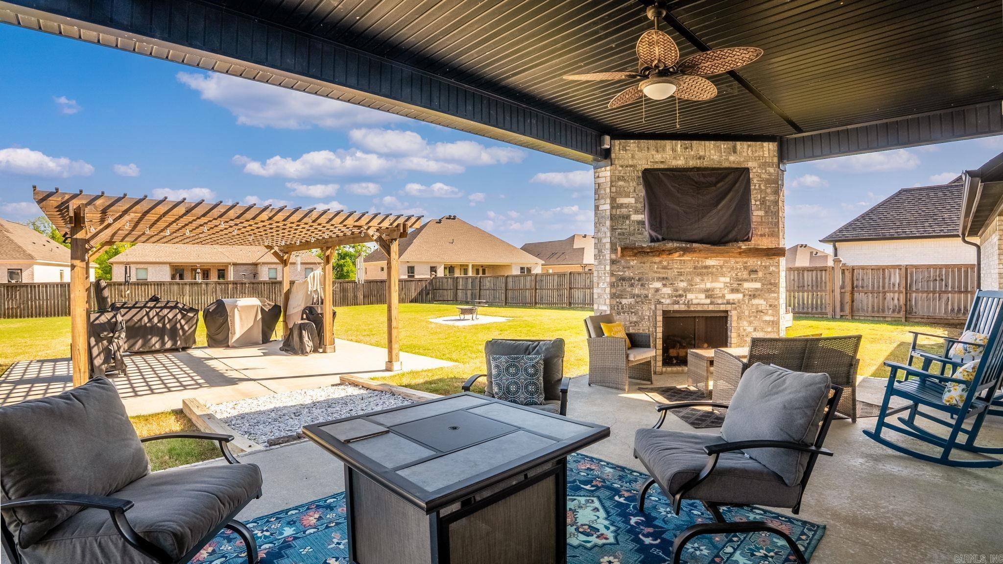 COUNTRY CLUB OF AR THE PH XXIV-C - Residential