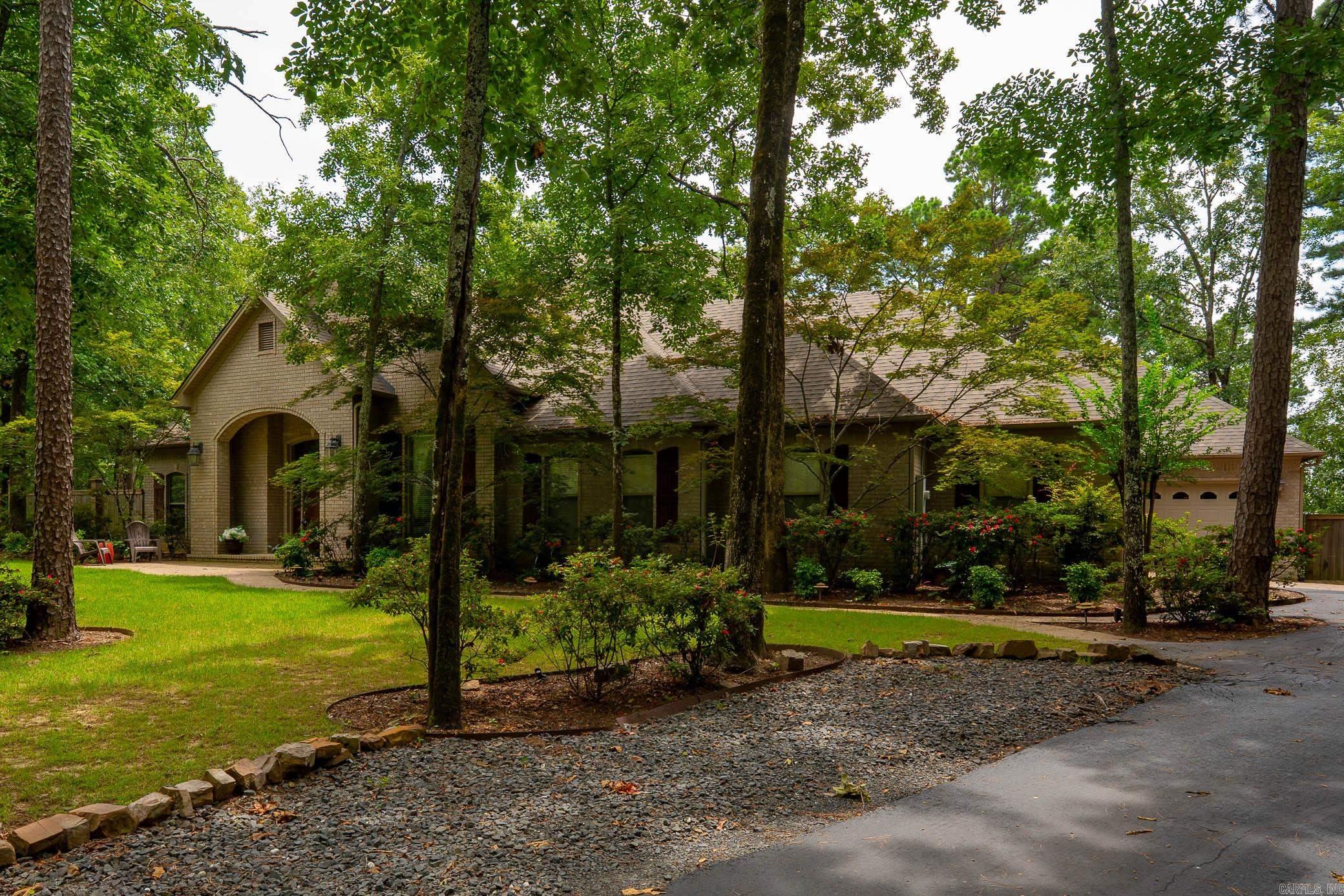 DOGWOOD ESTATES - Residential