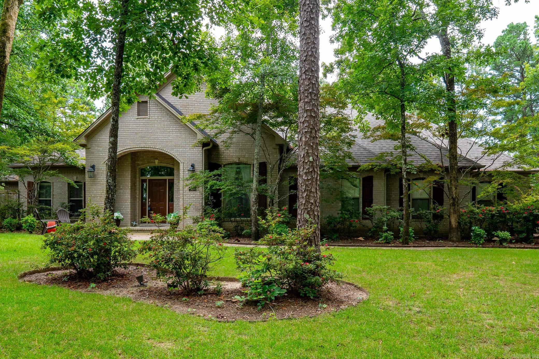 DOGWOOD ESTATES - Residential