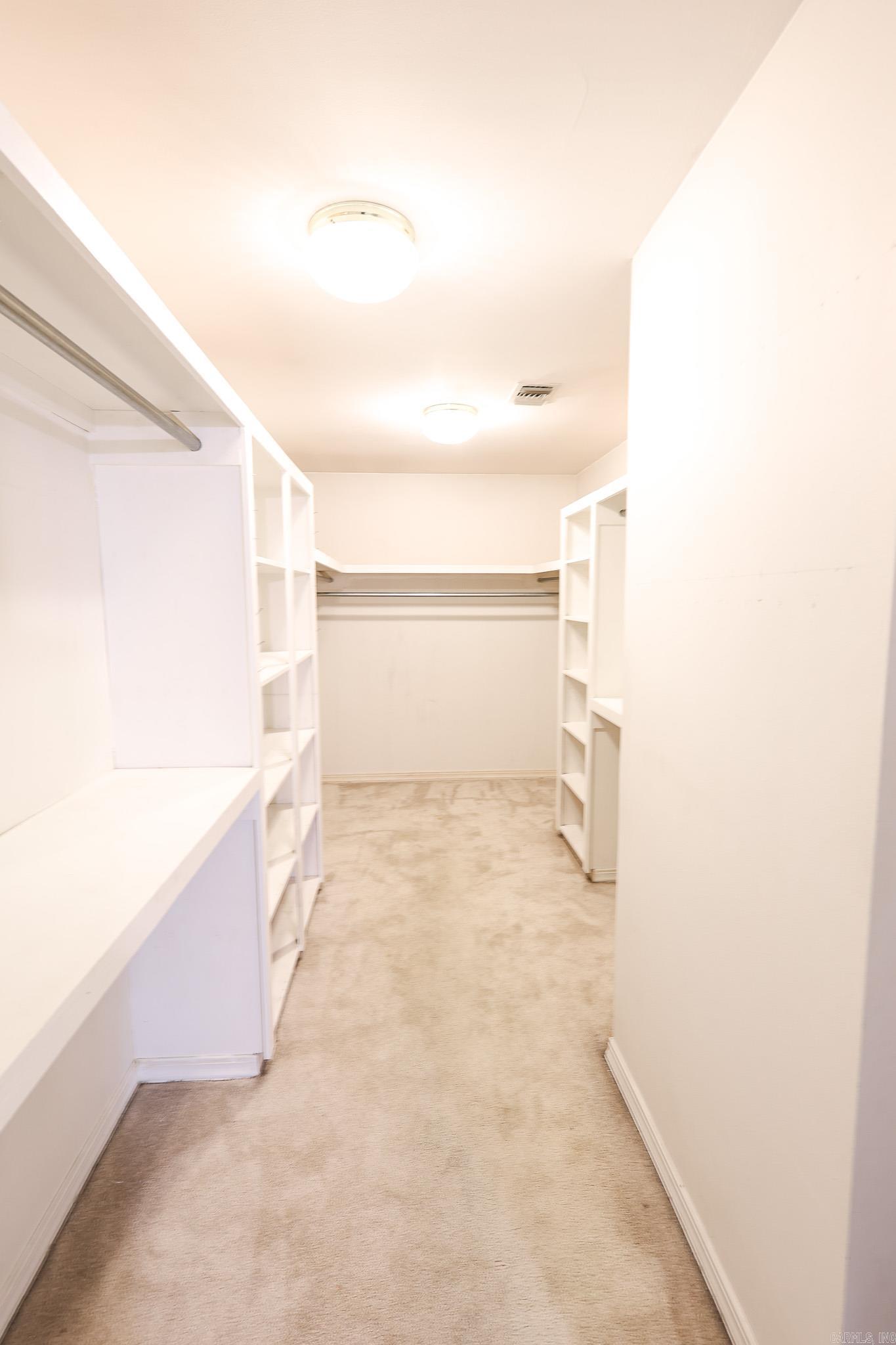 THOMPSON HEIGHTS - Residential