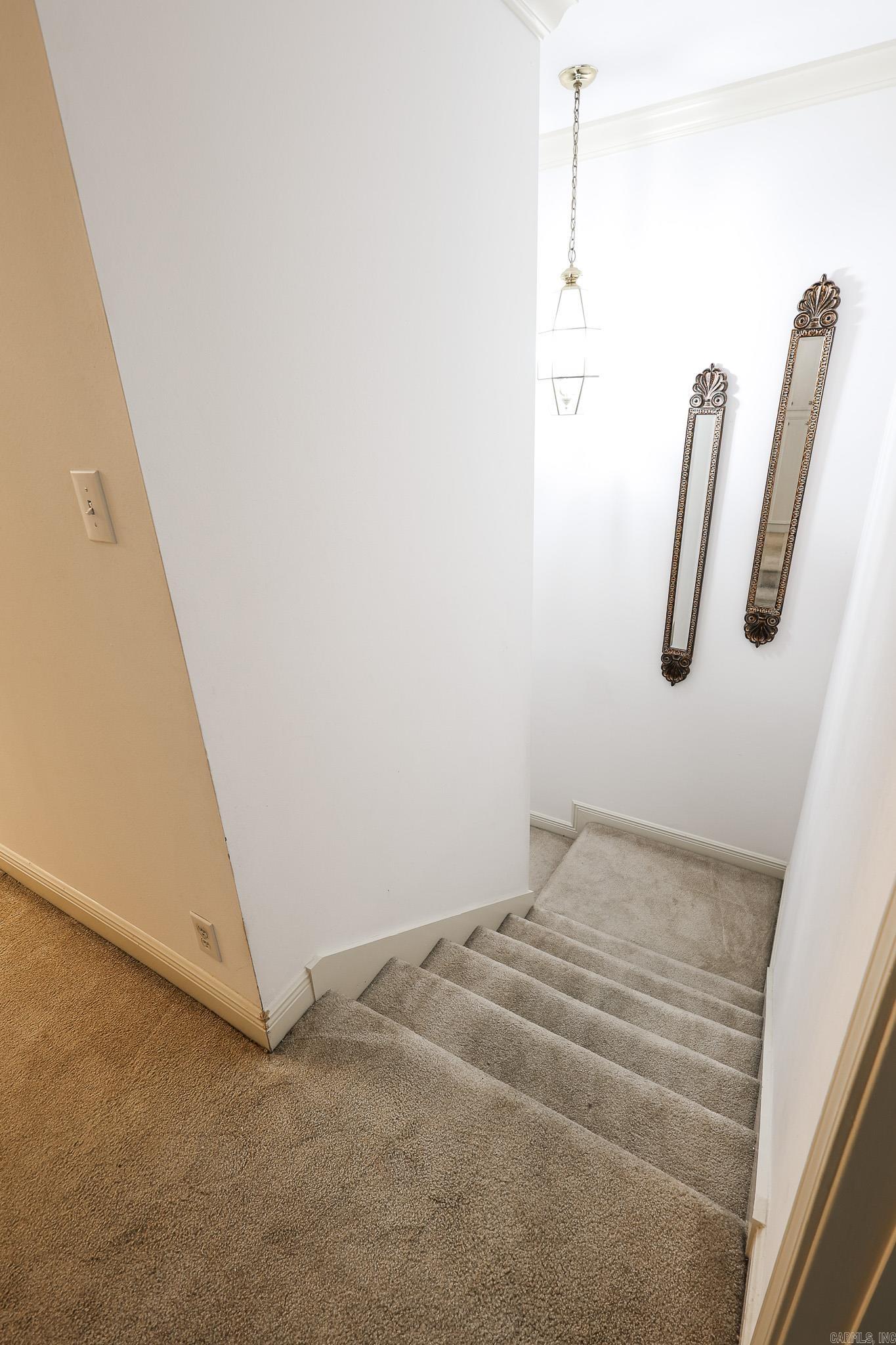 THOMPSON HEIGHTS - Residential