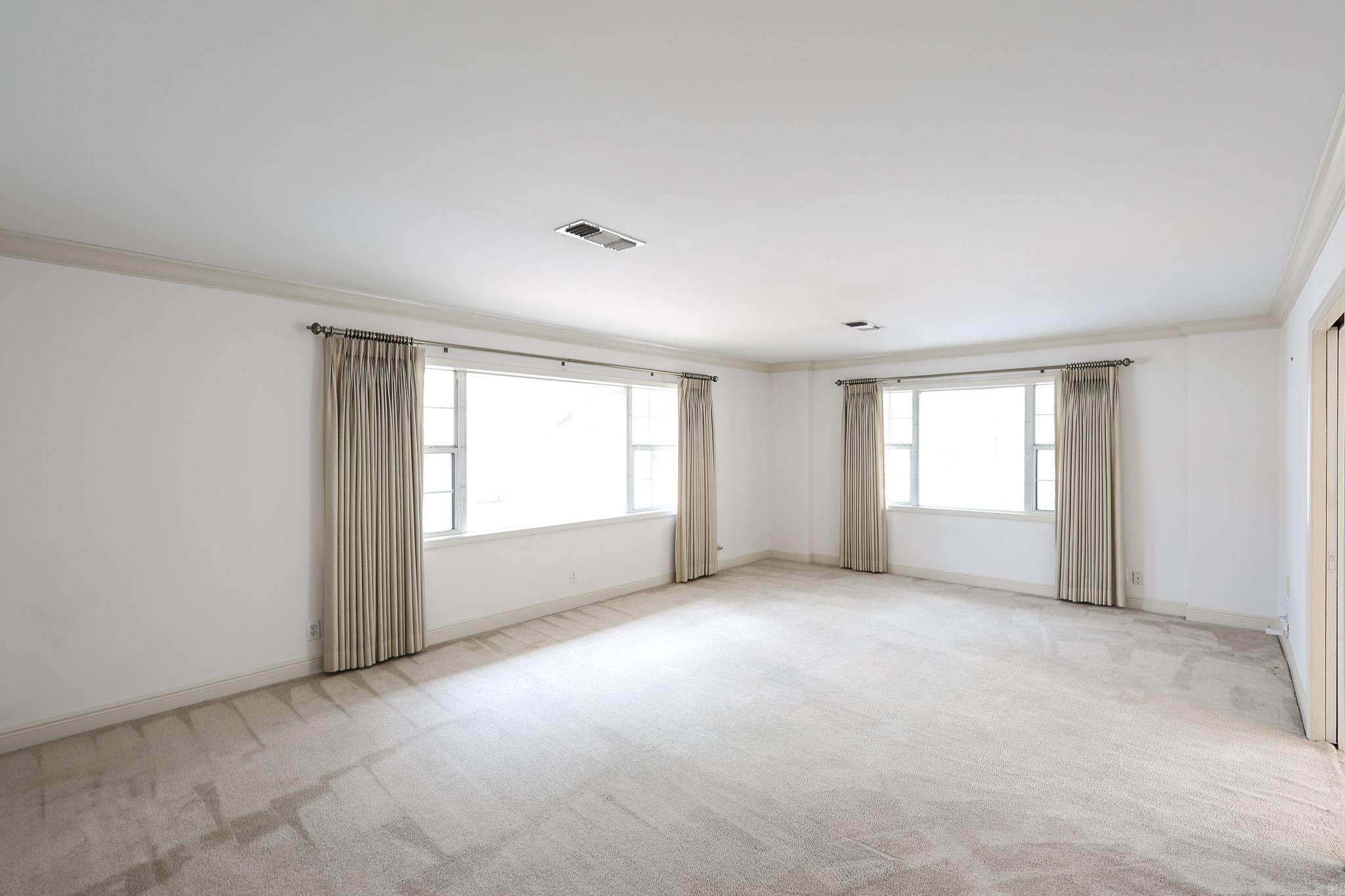 THOMPSON HEIGHTS - Residential