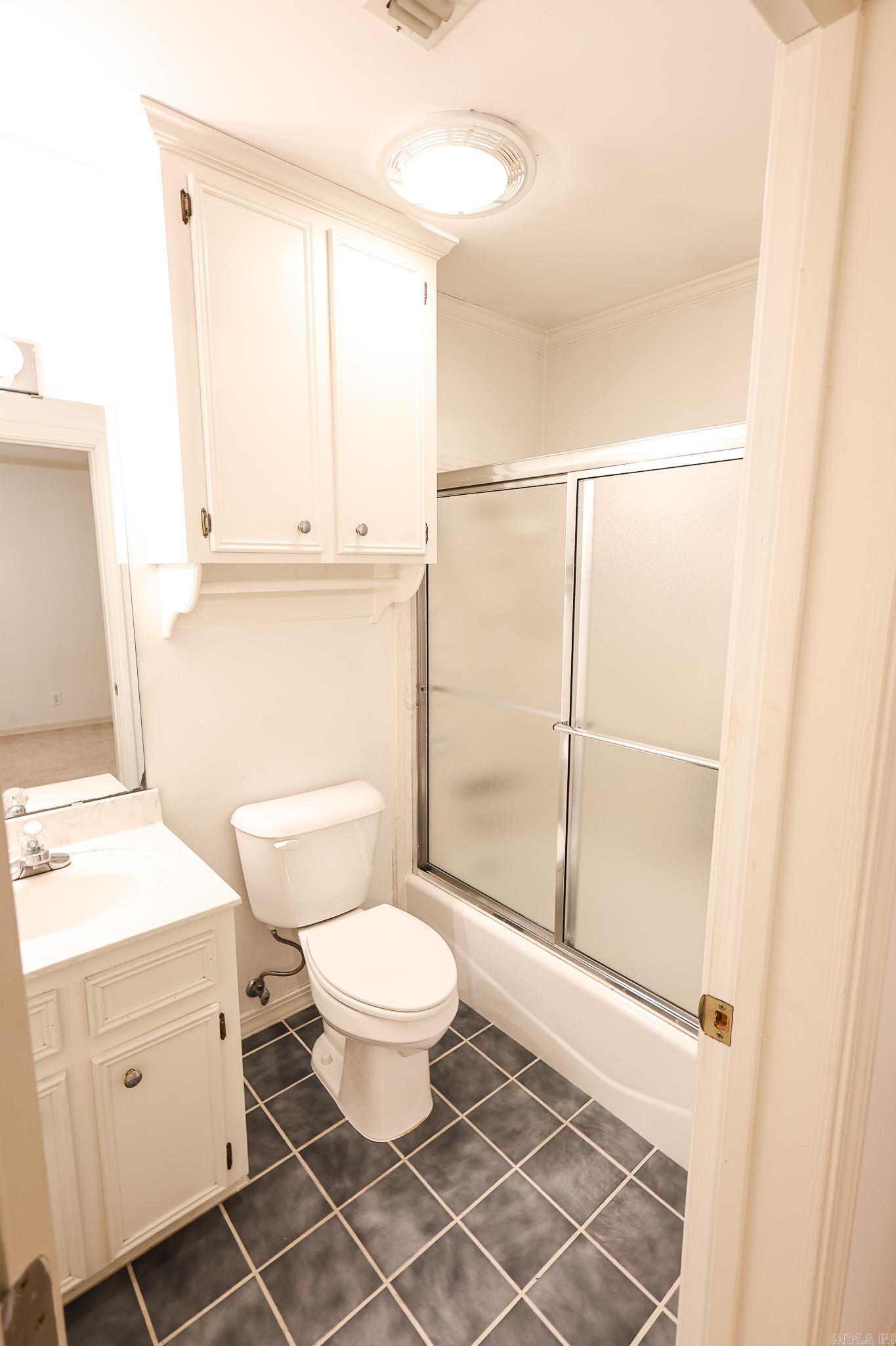 THOMPSON HEIGHTS - Residential