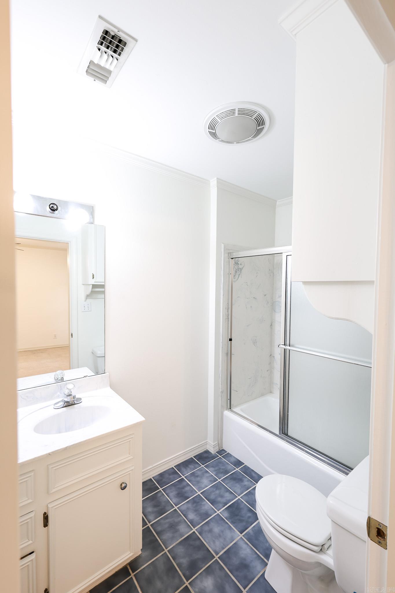 THOMPSON HEIGHTS - Residential