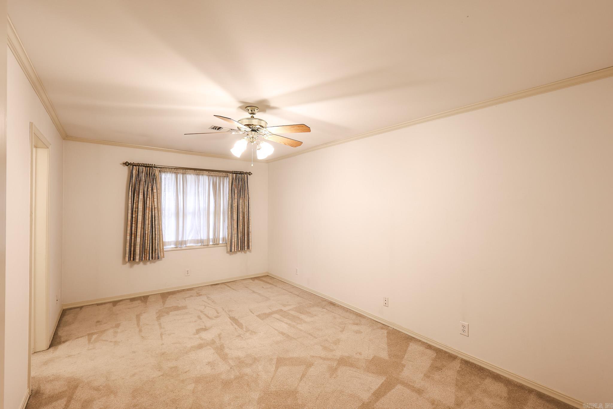 THOMPSON HEIGHTS - Residential