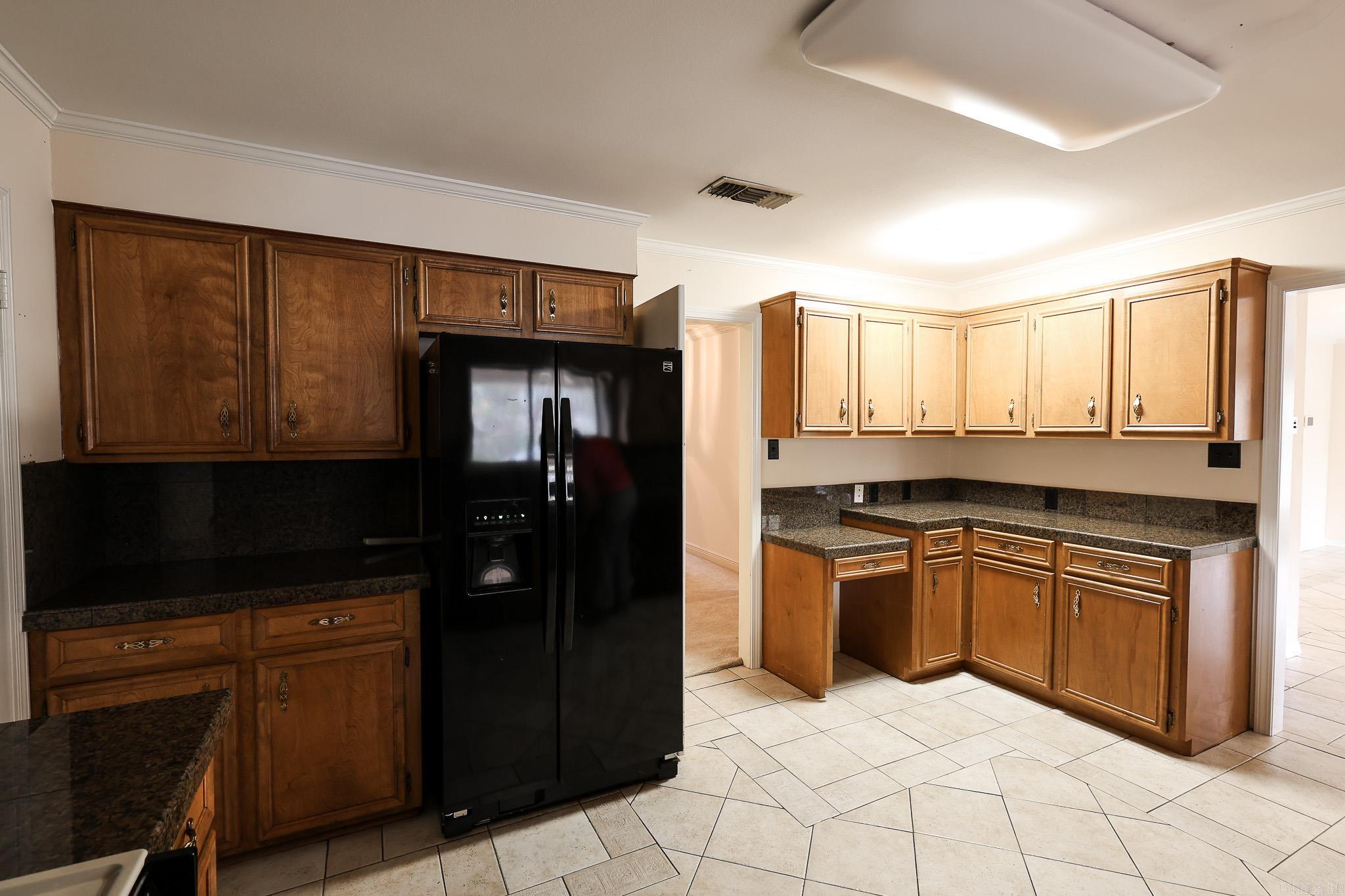 THOMPSON HEIGHTS - Residential