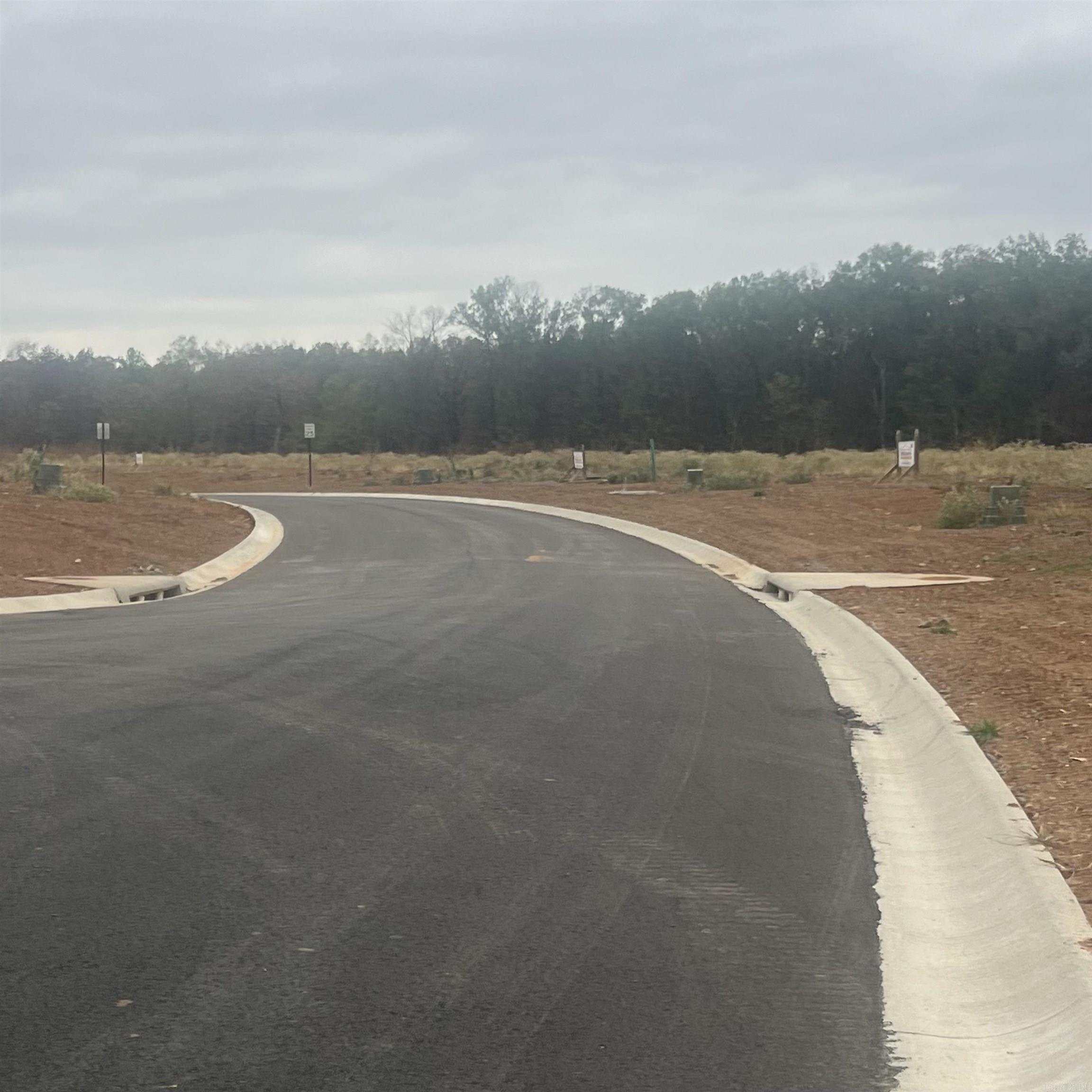 COUNTRY CLUB OF ARK THE - Land